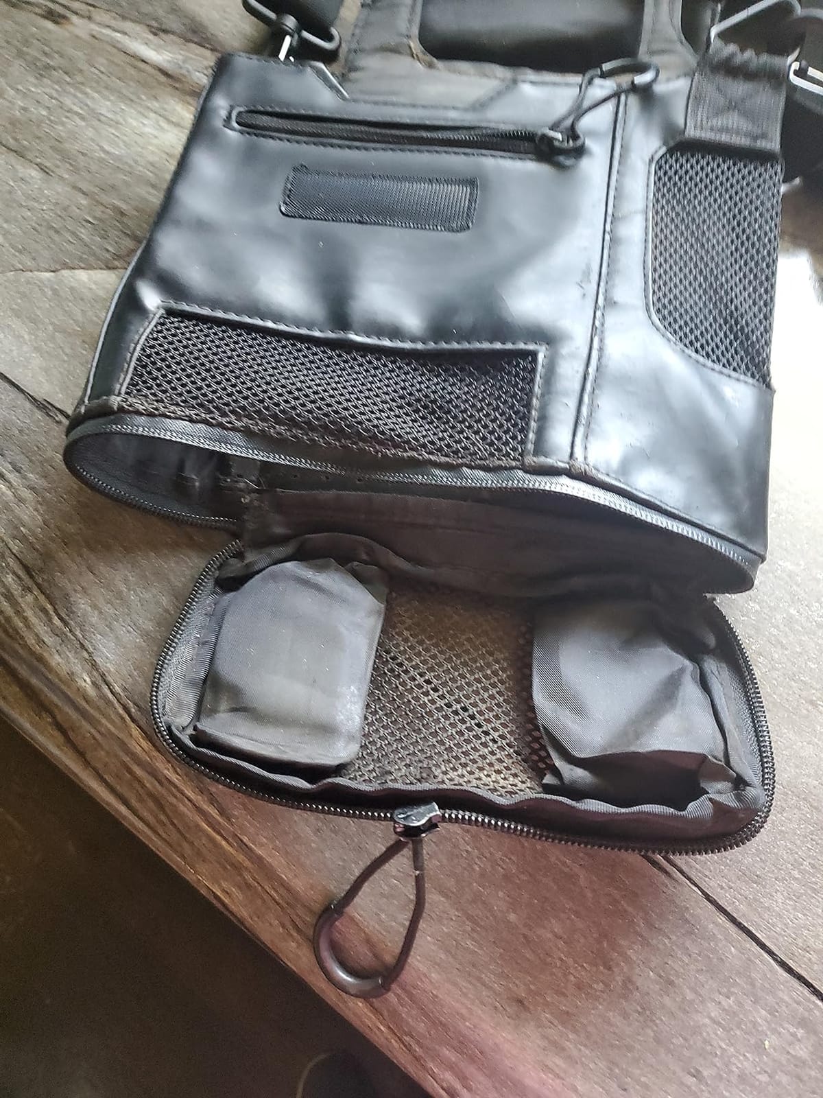 Inogen Carry Bag – for Inogen One G5 / Rove 6 Portable Oxygen Concentrators - Protective Travel Case, with Shoulder Strap, Handle, Slim Storage Pocket & Ventilated Design customer photo 2