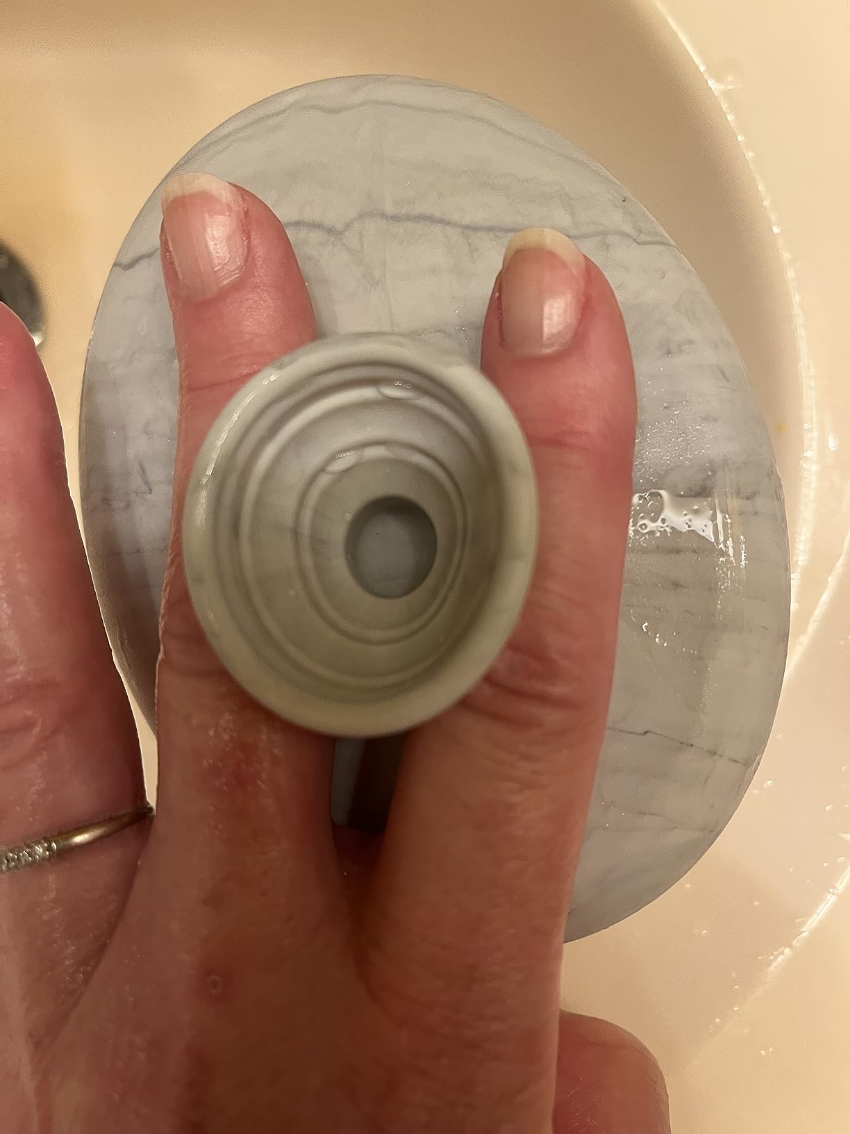 Real Techniques Miracle Brush Cleansing Palette, Makeup Brush Cleaner customer photo 2