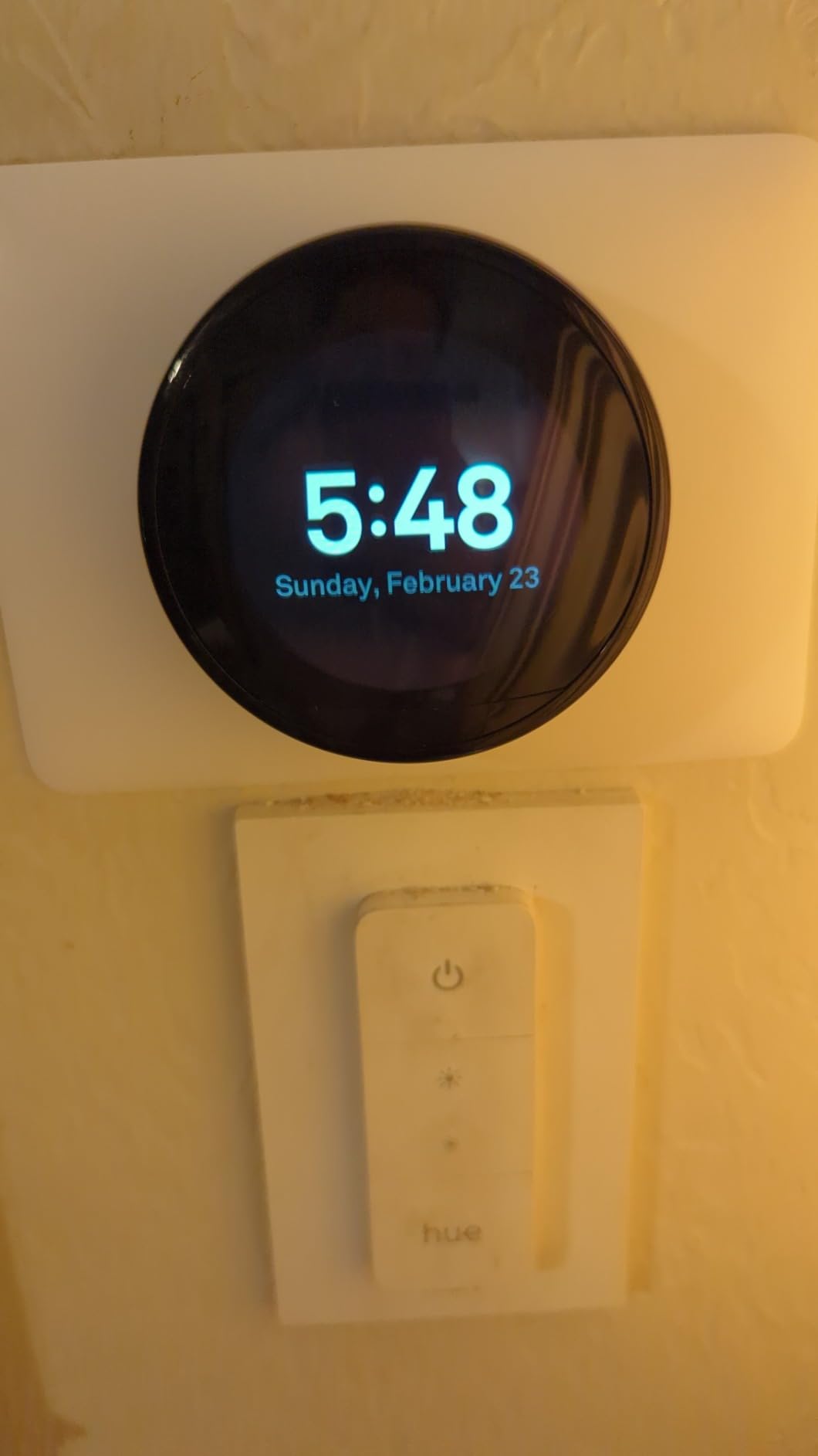 Google Nest Learning Thermostat 3rd Generation, Compatible with Alexa - Mirror Black (Renewed) customer photo 1