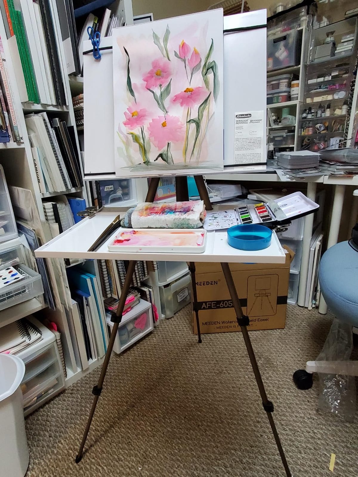 MEEDEN Plein Air Easel for Painting: Adjustable Travel Watercolor Tripod | Collapsible Portable Easel Stand for Artists Adults customer photo 1