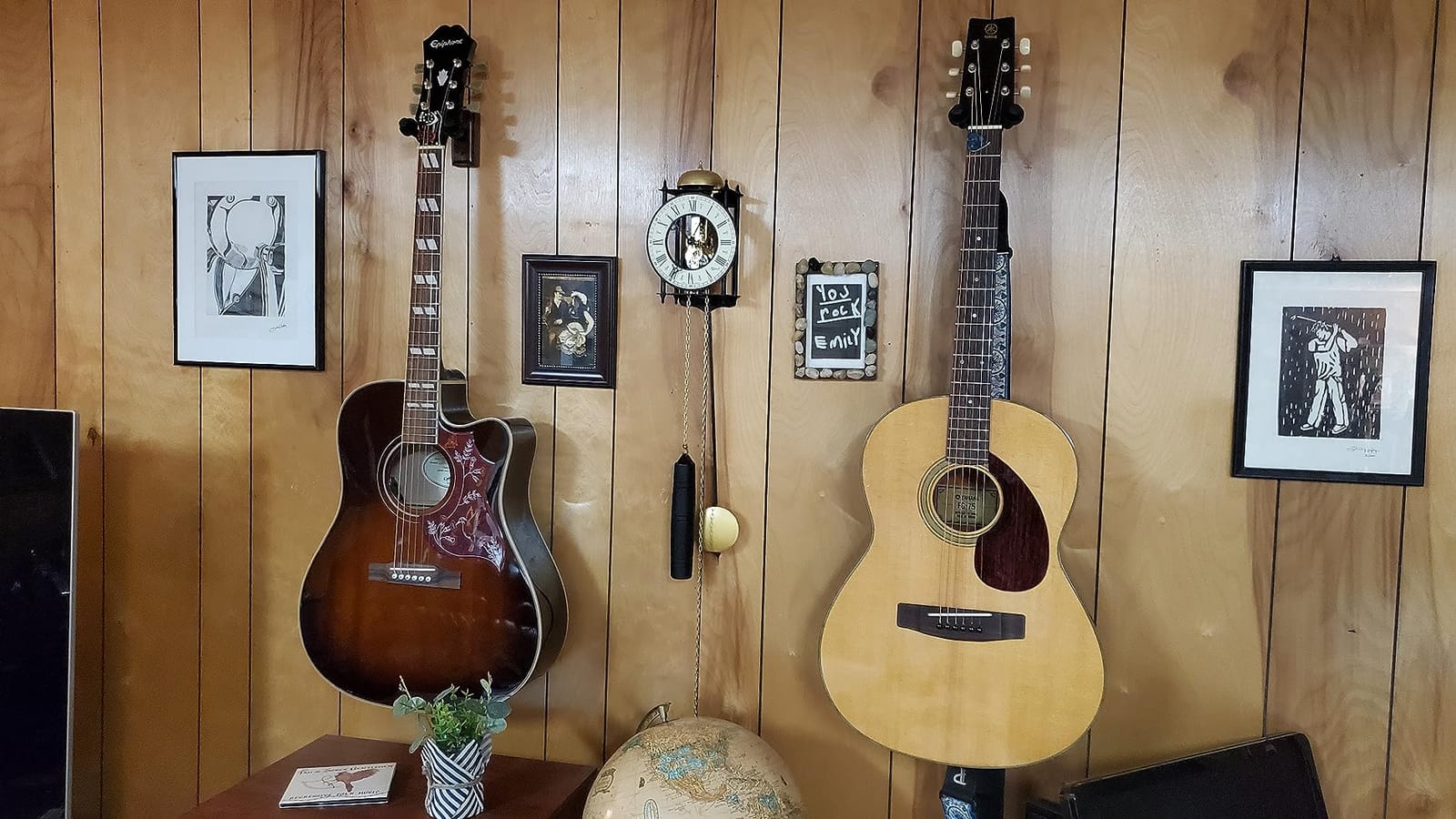 Donner Guitar Wall Mount Hanger 6-Pack, Black Walnut Guitar Wall Holder for Acoustic Electric Guitars, Bass, Folk Ukulele, Violin, Mandolin Banjo and String Instruments customer photo 2