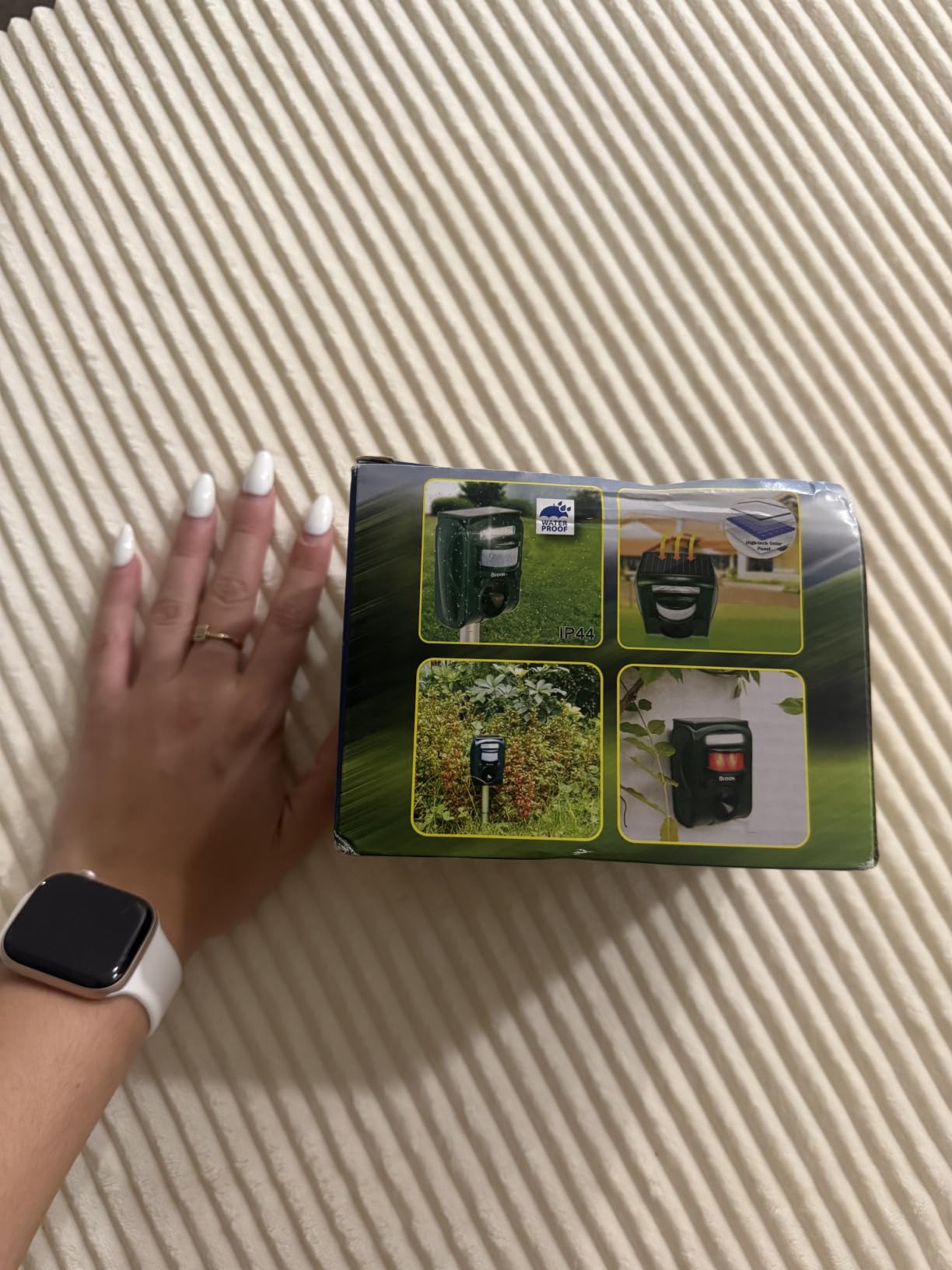 Broox 2026 Upgraded Solar Animal Repellent, Cat Repellent Outdoor, Squirrel Repellent, Deer Repellent, Ultrasonic pest Repeller, Waterproof IP 65, Motion Detection, Dog, Raccoon, Skunk, Rabbit, Rodent customer photo 2