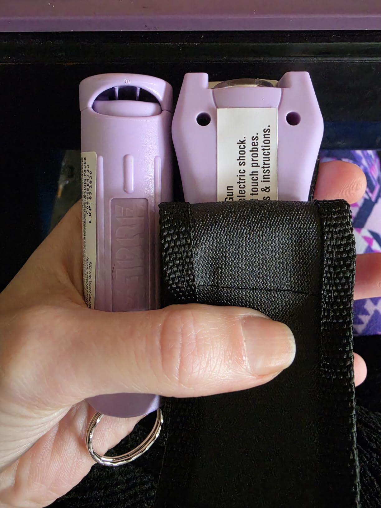 SABRE Pepper Spray & 2-in-1 Stun Gun with Flashlight Self Defense Kit - Rechargeable Stun Gun, 1.60 µC Charge, 120-Lumen LED Light customer photo 1