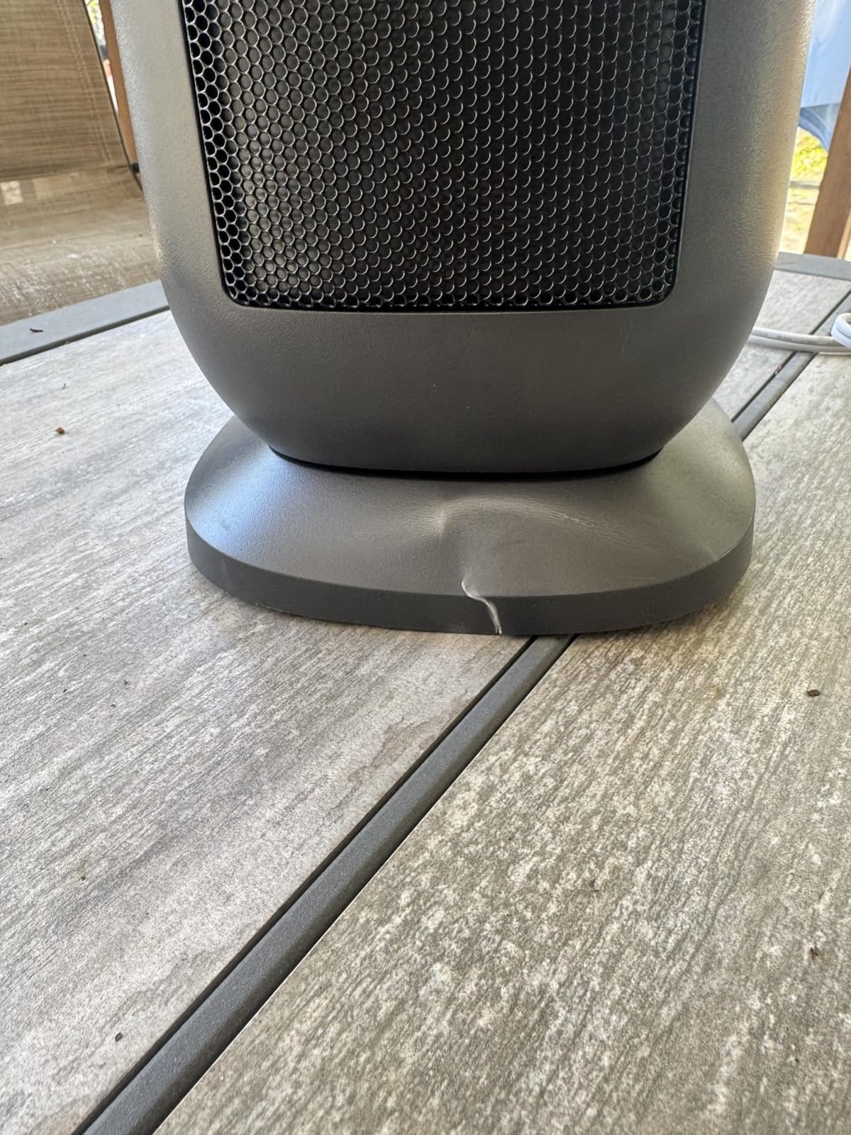 PELONIS 23” Oscillating Ceramic Tower Space Heater with Remote & Thermostat, Electric Energy Efficient Floor Heater for Indoor Use Large Room Safe with Timer, ECO Mode, 1500W, White customer photo 2