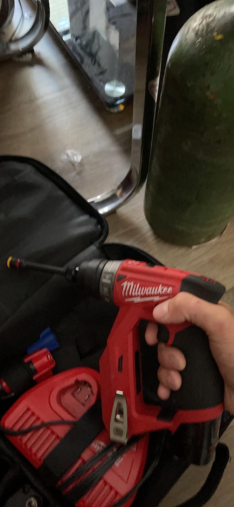 Milwaukee 2505-22 M12 Fuel Installation Drill/Driver Kit, Compact, Forward/Reverse Switch, Keyless Chuck, LED Light, Variable Speed customer photo 2
