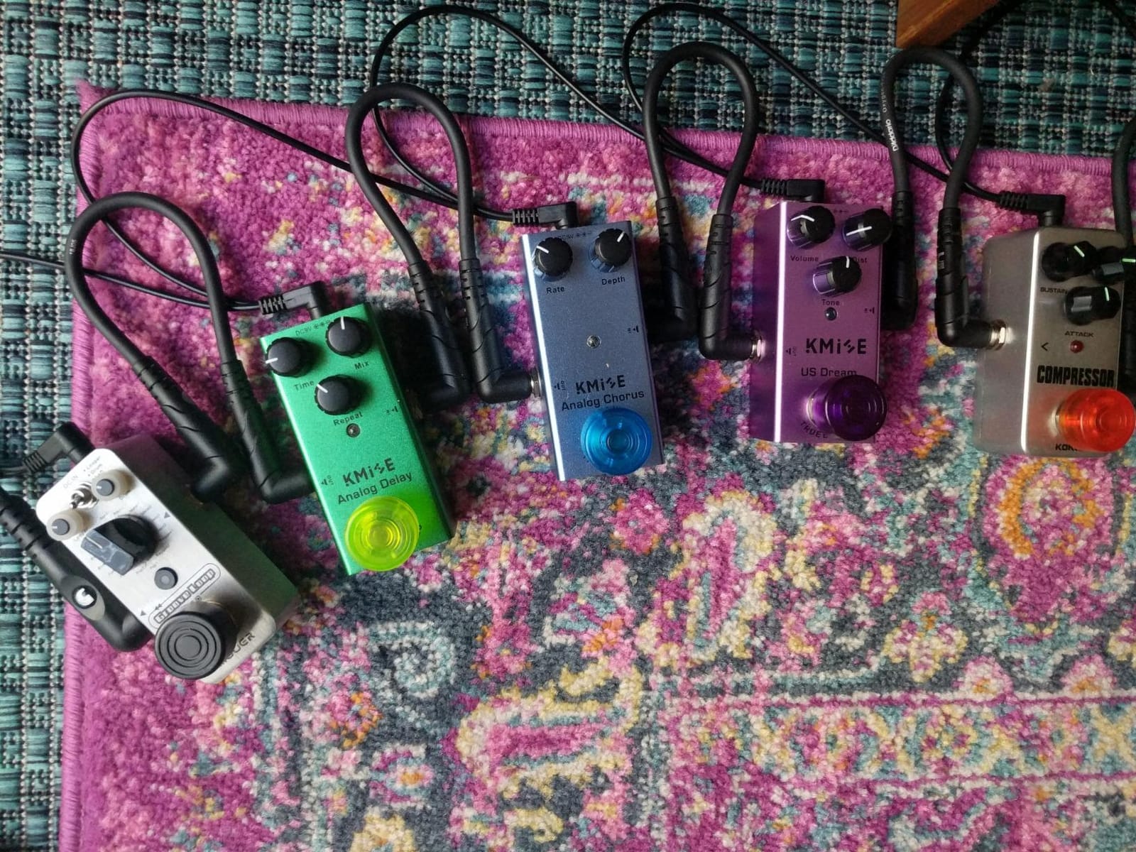 Kmise Analog Delay Electric Guitar Effects Pedal,True Bypass,Tip‑Negative customer photo 1