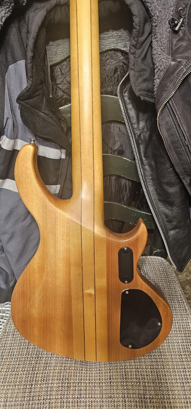 Left-handed 5 String Electric Bass Guitar Millettia Laurentii+Okoume body maple customer photo 1