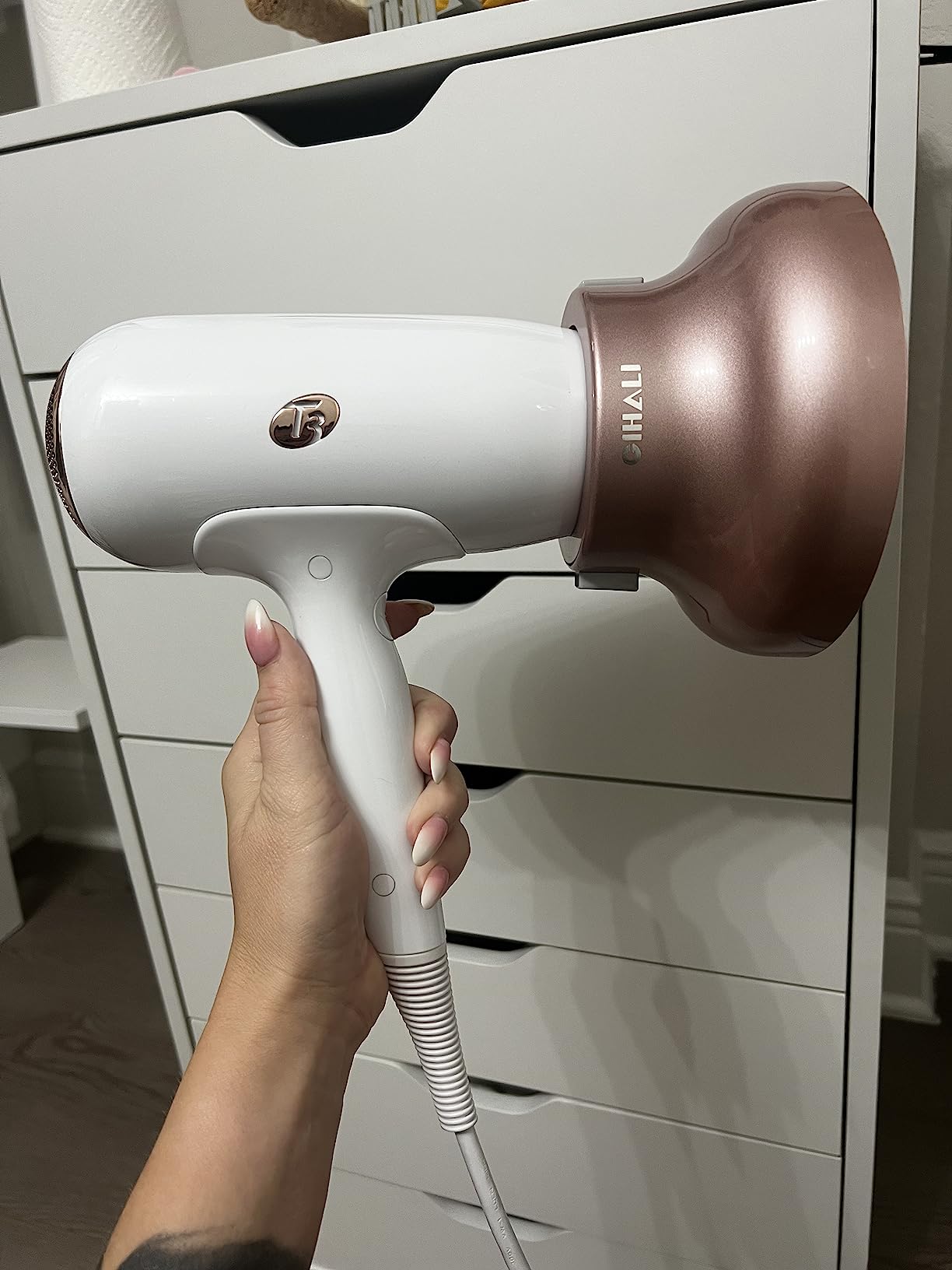 Universal Hair Diffuser “Super Sturdy” 1.7 Inch to 2.6 Inch for Natural Curly and Wavy Hair, Hair Dryer Attachment (Rose Gold) customer photo 2