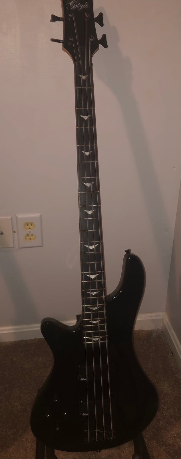 Tario Left-handed 4 String Black Electric Bass, Bolt-on Maple Neck, Poplar Body customer photo 1