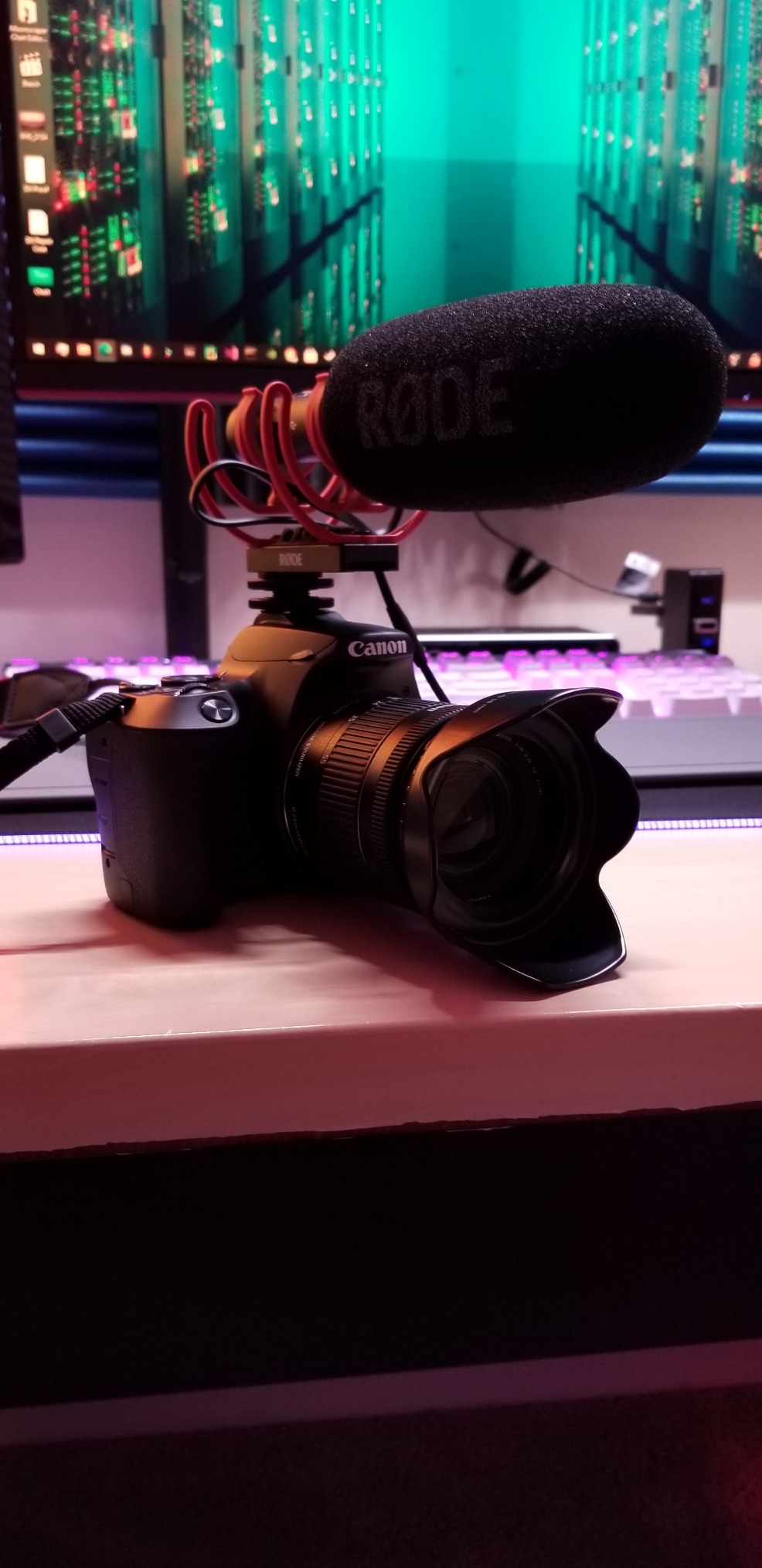 Rode VideoMic NTG Camera-mount Shotgun Microphone,Black customer photo 1