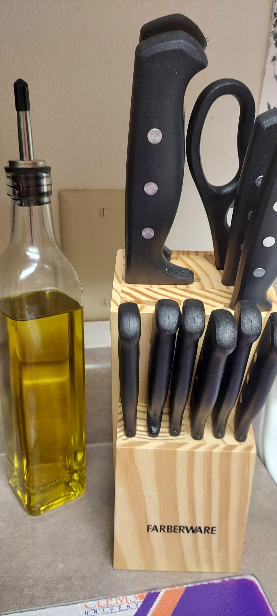 AOZITA 17oz Glass Olive Oil Bottle Dispenser - 500ml Green Oil and Vinegar Cruet with Pourers and Funnel - Olive Oil Carafe Decanter for Kitchen customer photo 1