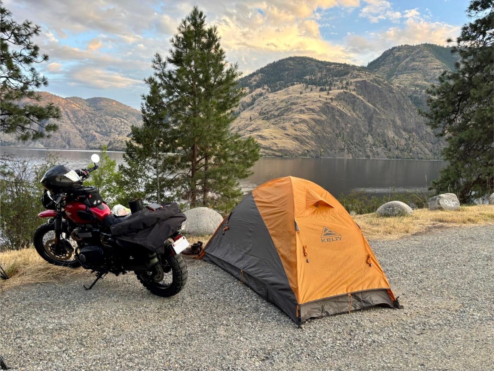 Kelty Grand Mesa 2P or 4P Backpacking Tent – 3 Season Camping, Thru Hiking Shelter, Aluminum Pole Frame, Single Door + Vestibule Model customer photo 1