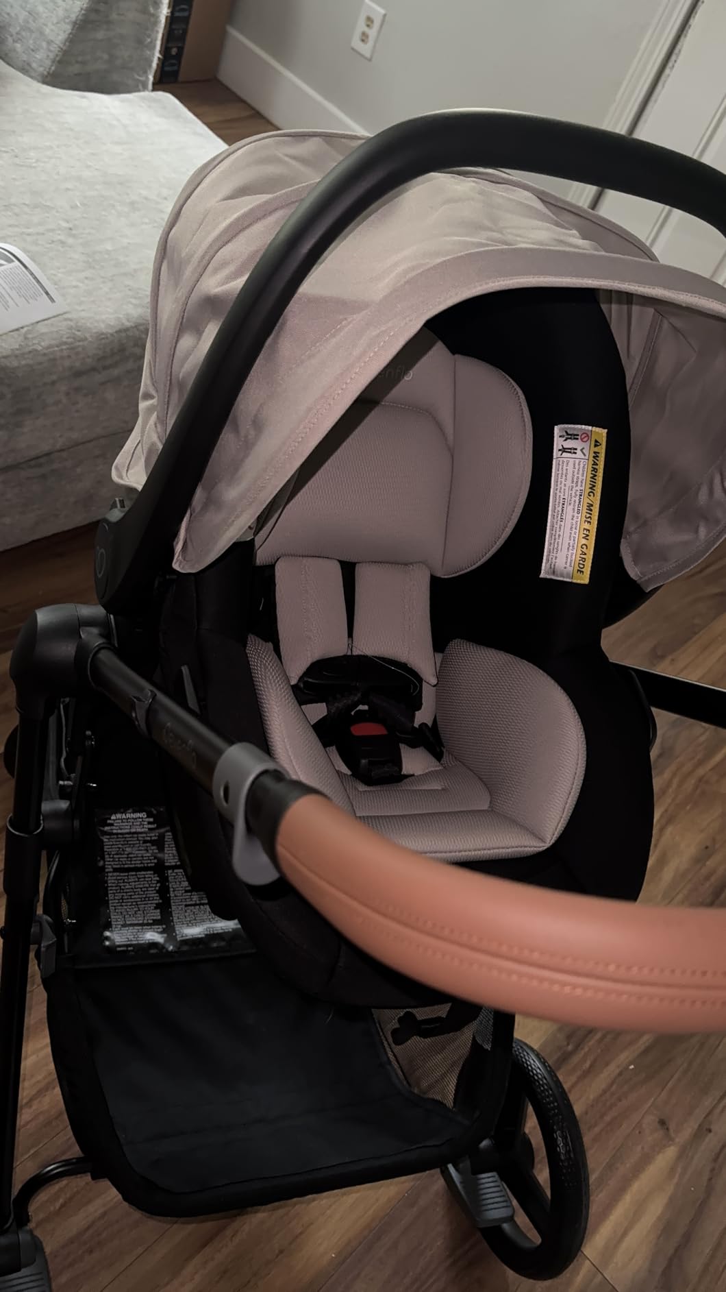 Evenflo Pivot NXT Travel System with LiteMax NXT Preemie and Infant Car Seat customer photo 1