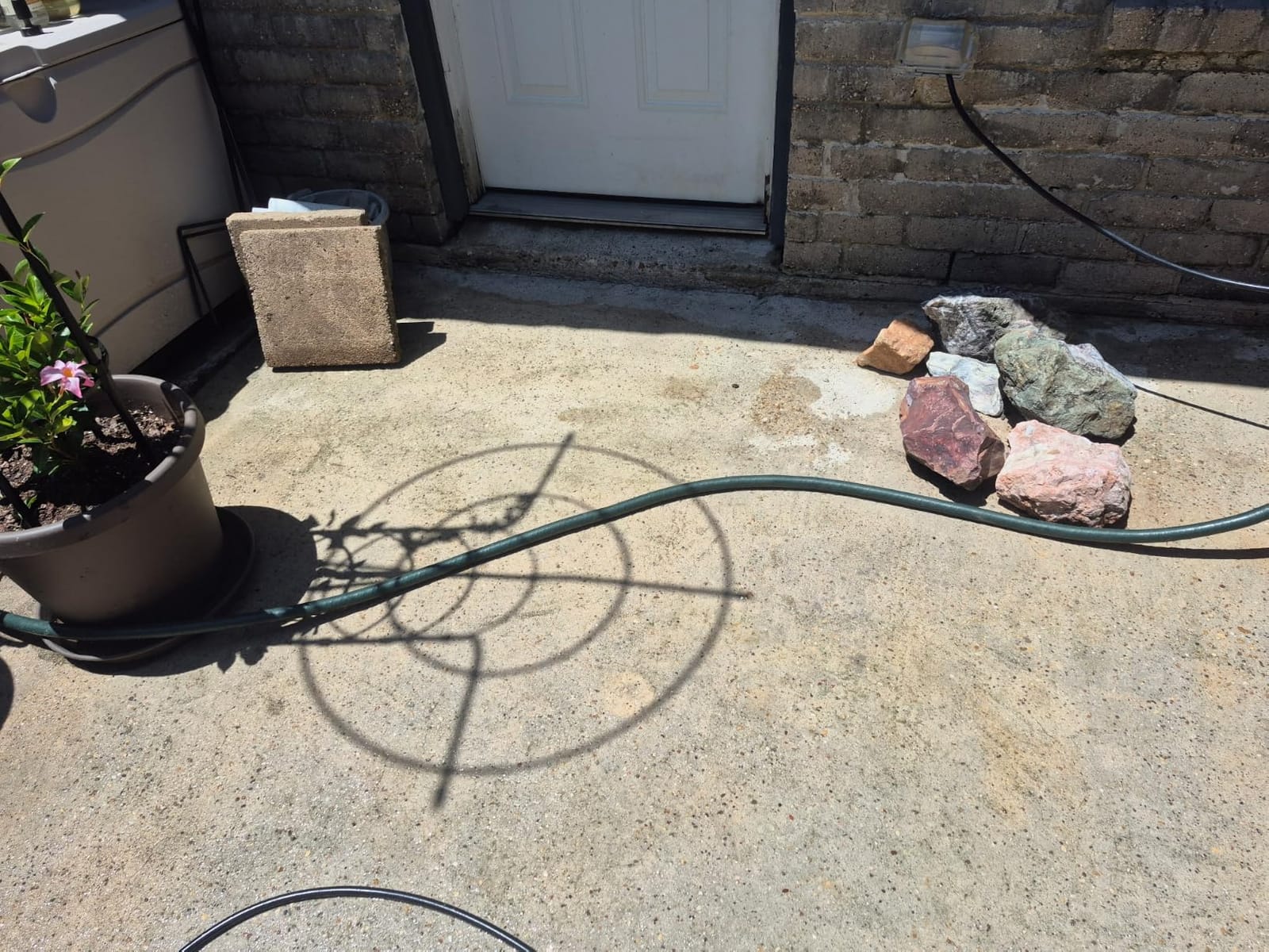 Westinghouse ePX3100 Electric Pressure Washer, 2300 Max PSI 1.76 Max GPM with Anti-Tipping Technology, Onboard Soap Tank, Pro-Style Steel Wand, 5-Nozzle Set, for Cars/Fences/Driveways/Home/Patios customer photo 2