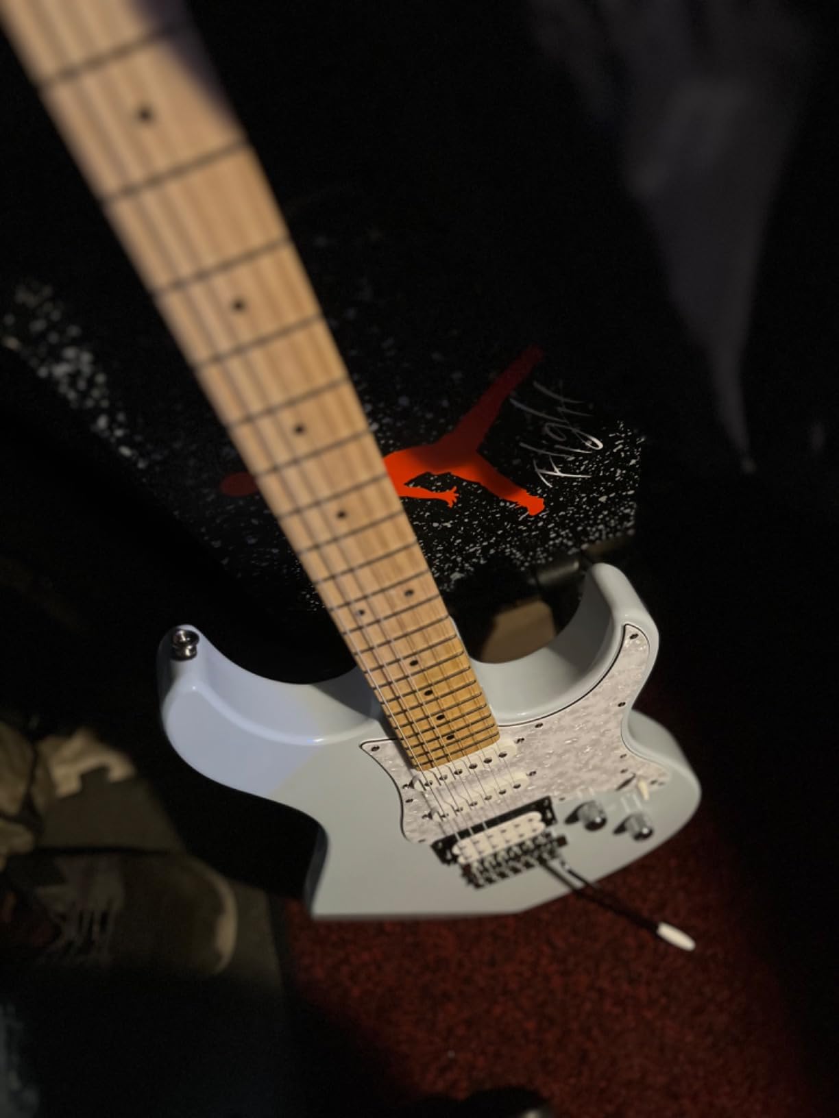 Yamaha PAC112V Electric Guitar Vintage White customer photo 2