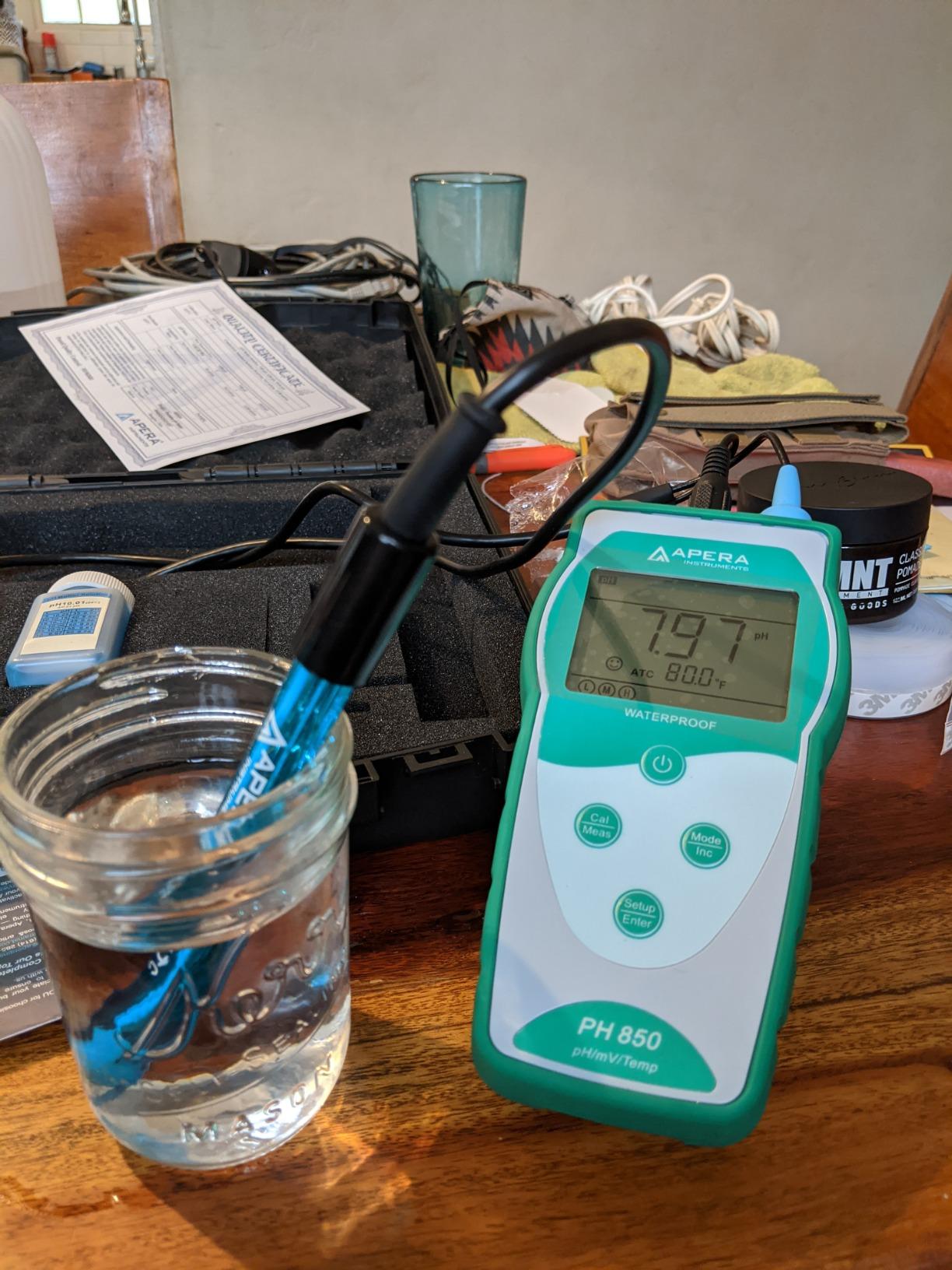 Apera Instruments Value Series PH850 Portable Handheld pH Meter Kit (AI5510) customer photo 1