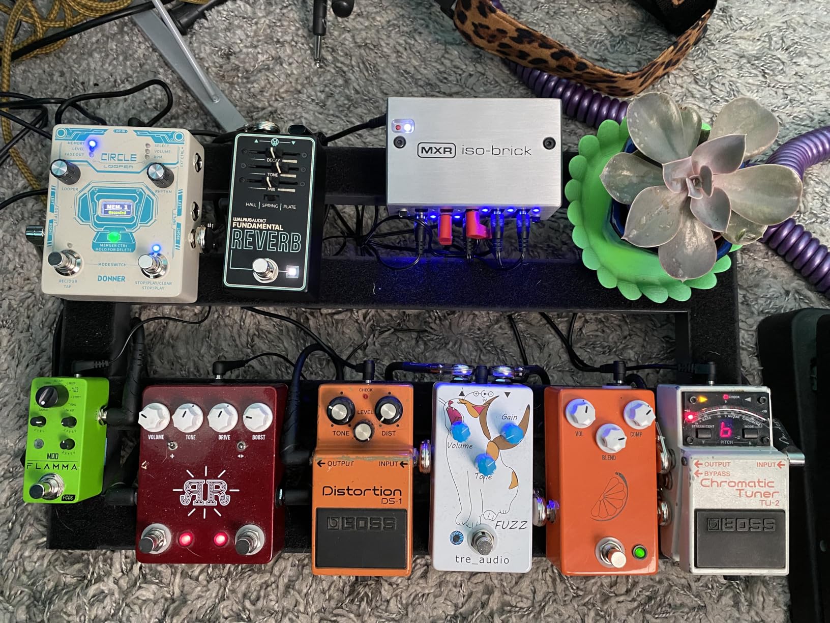 Ghost Fire Guitar Pedal Board Aluminum Alloy 1.76lb Super light Effect Pedalboard 19.8''x11.5'' with Carry Bag,SPL-04 customer photo 1