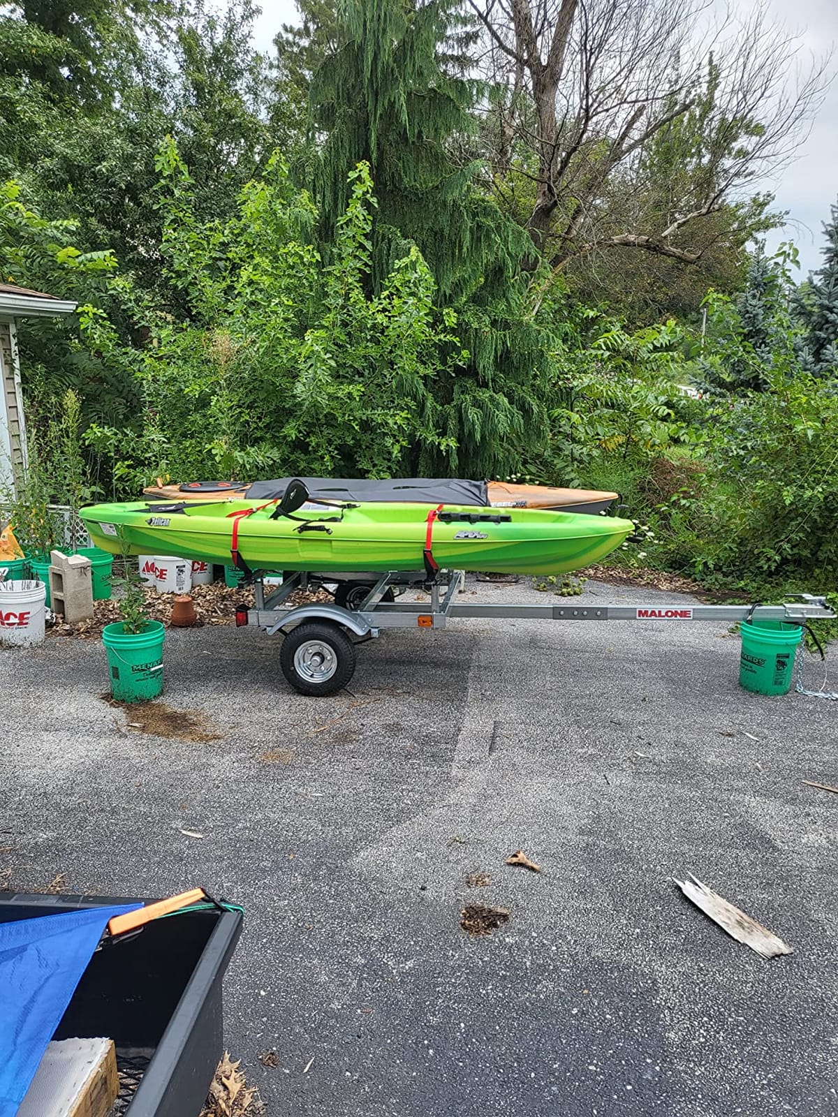 Malone MPG586XV EcoLight 2 Kayak Trailer with 2 V-Rack Kayak Carriers | 14' / 400 lbs Capacity | Fully Submersible | Marine Grade Galvanized Steel Construction customer photo 1