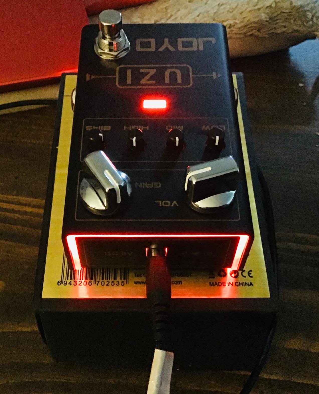 JOYO High-Gain Distortion Guitar Pedal, American & British Voicing via Bias Knob with 3-Band EQ & Dynamic Balance, True Bypass (UZI R-03) customer photo 2