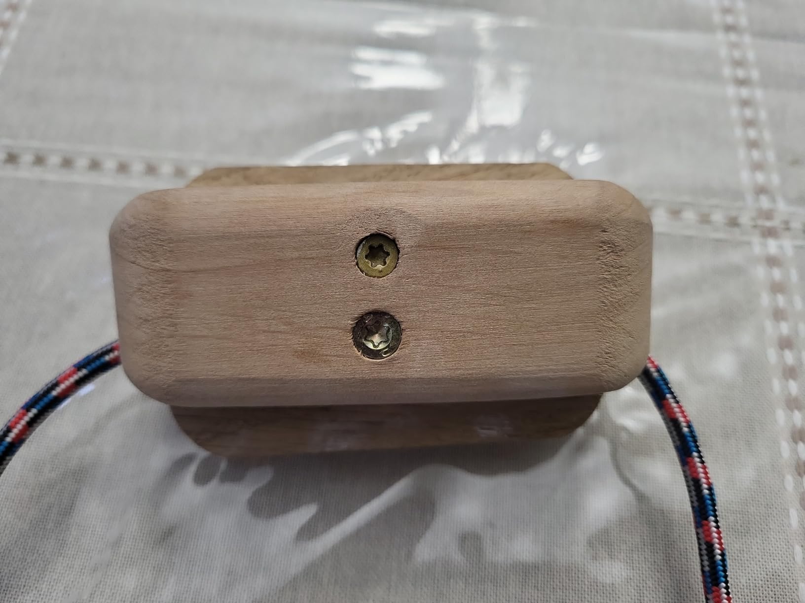Ucraft Pocket-Sized Climbing Hangboard. Portable Fingerboard for Training and Warm-up customer photo 2