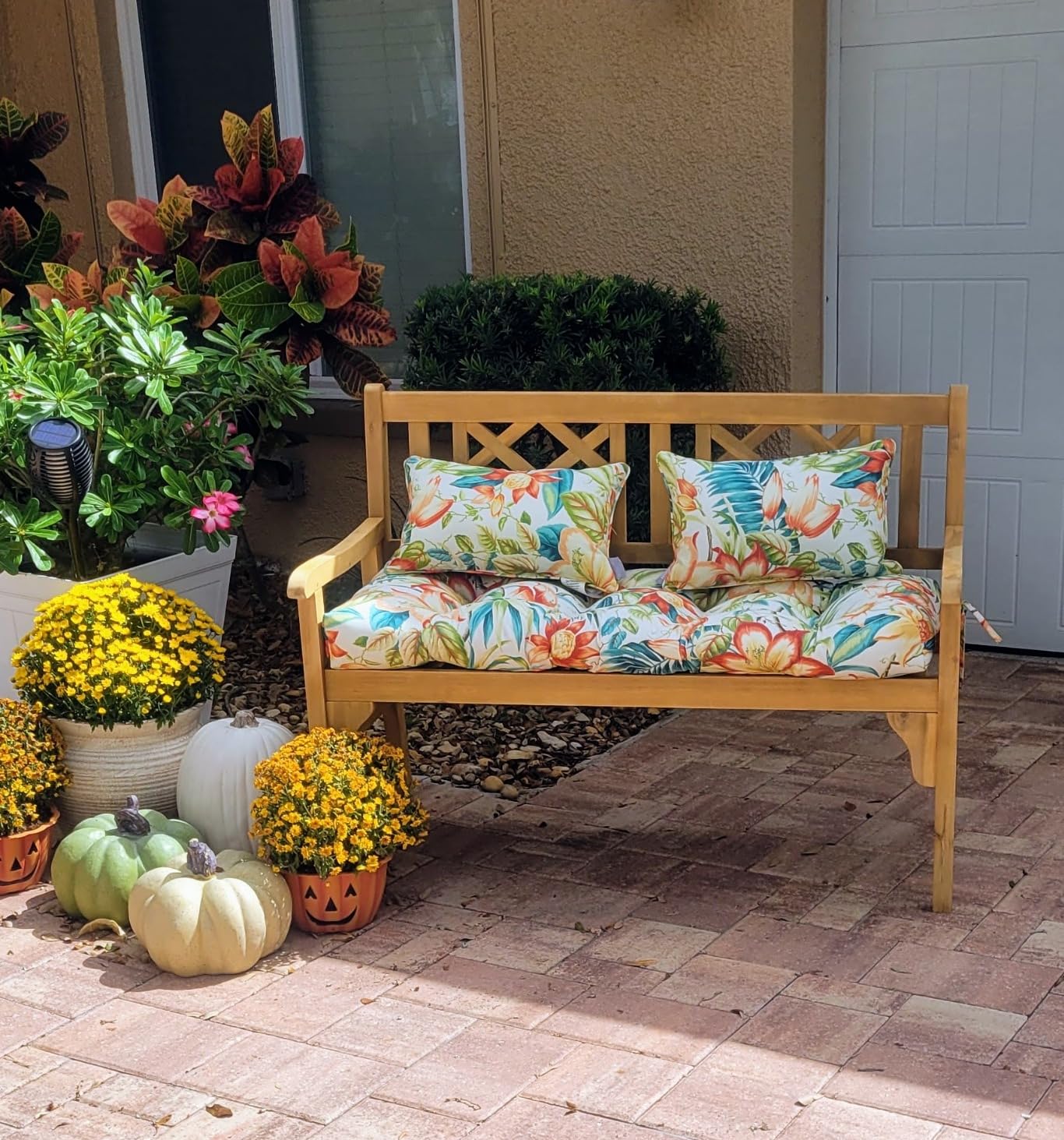GIANTEX 4 Ft Foldable Outdoor Bench, Acacia Wood Outside Loveseat with Curved Backrest and Armrest, 705Lbs Weight Capacity, Garden Bench for Patio, Park, Porch, Balcony customer photo 1