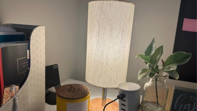 Yarra-Decor Bedside Table Lamp with USB Ports - Touch Control for Bedroom 3 Way Dimmable Nightstand Lamp with Round Fabric Shade for Living Room, Dorm, Home Office, Corded Electric, Without Battery customer photo 2
