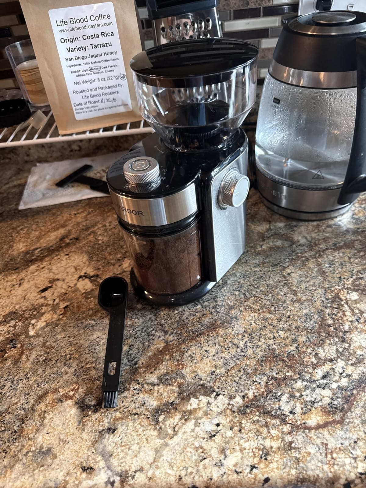 SHARDOR Electric Burr Coffee Grinder 2.0, Automatic Coffee Bean Grinder for Home Use, Adjustable Burr Mill with 16 Precise Settings for Espresso & French Press, Glossy Black customer photo 1