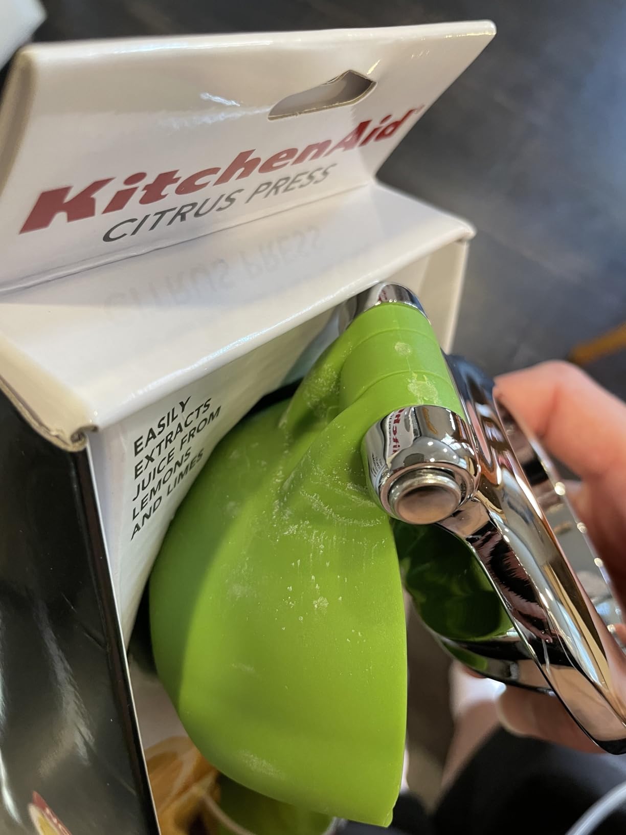 KitchenAid Citrus Juice Press Squeezer for Lemons and Limes with Seed Catcher and Pour Spout, Lemon, 8 Inch customer photo 1