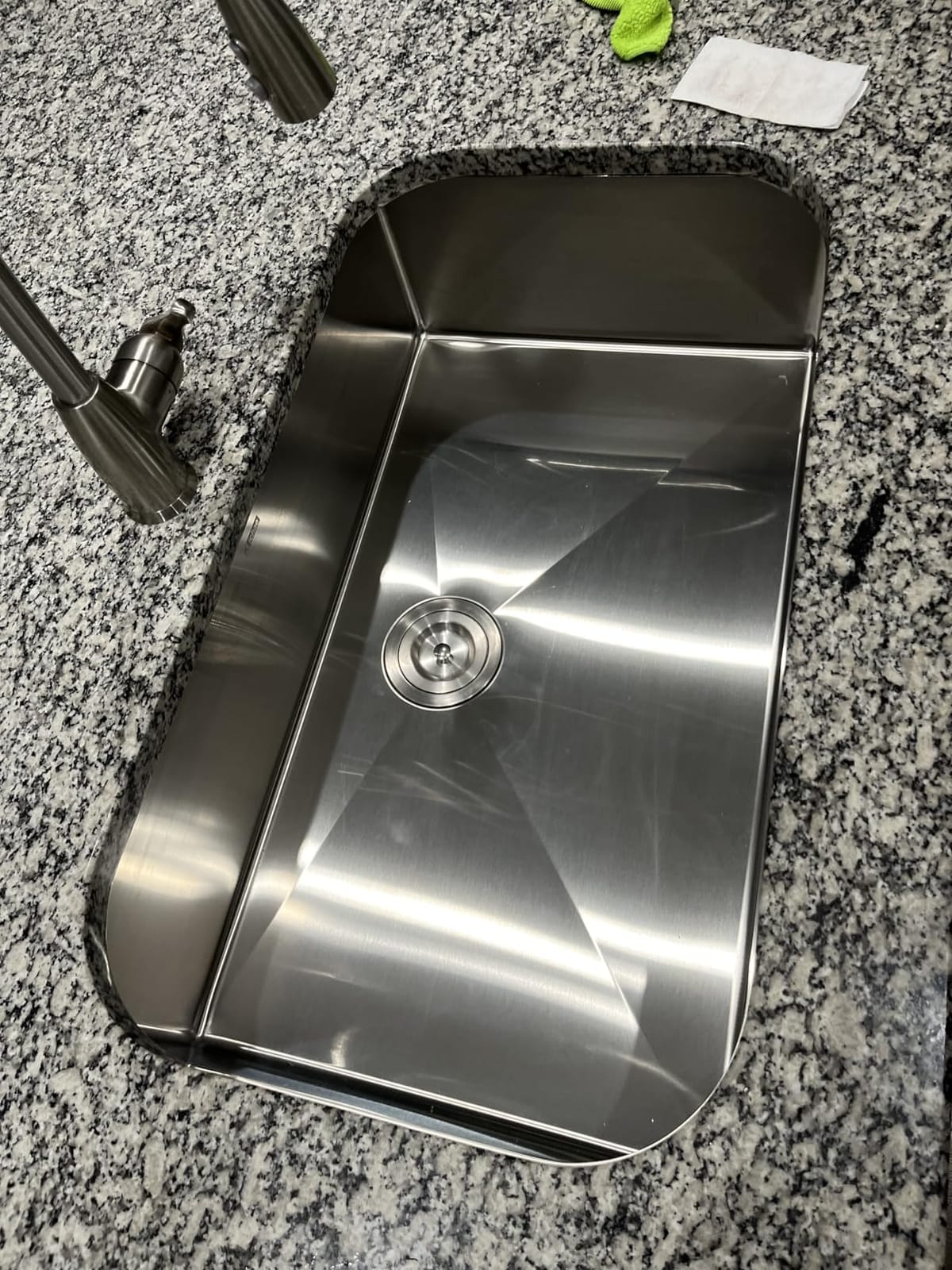 Kichae 33 Inch Undermount Kitchen Sink Stainless Steel 16 Gauge Single Bowl customer photo 1