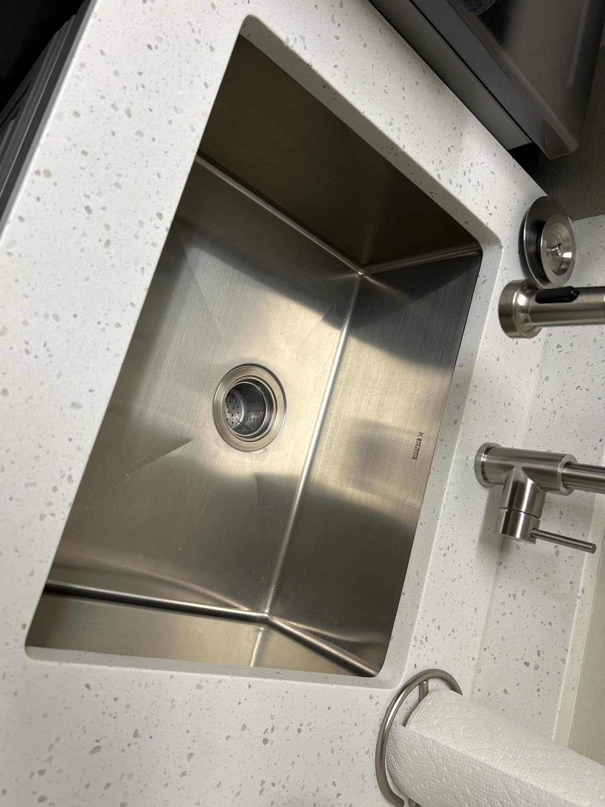 Kichae 33 Inch Undermount Kitchen Sink Stainless Steel 16 Gauge Single Bowl customer photo 2
