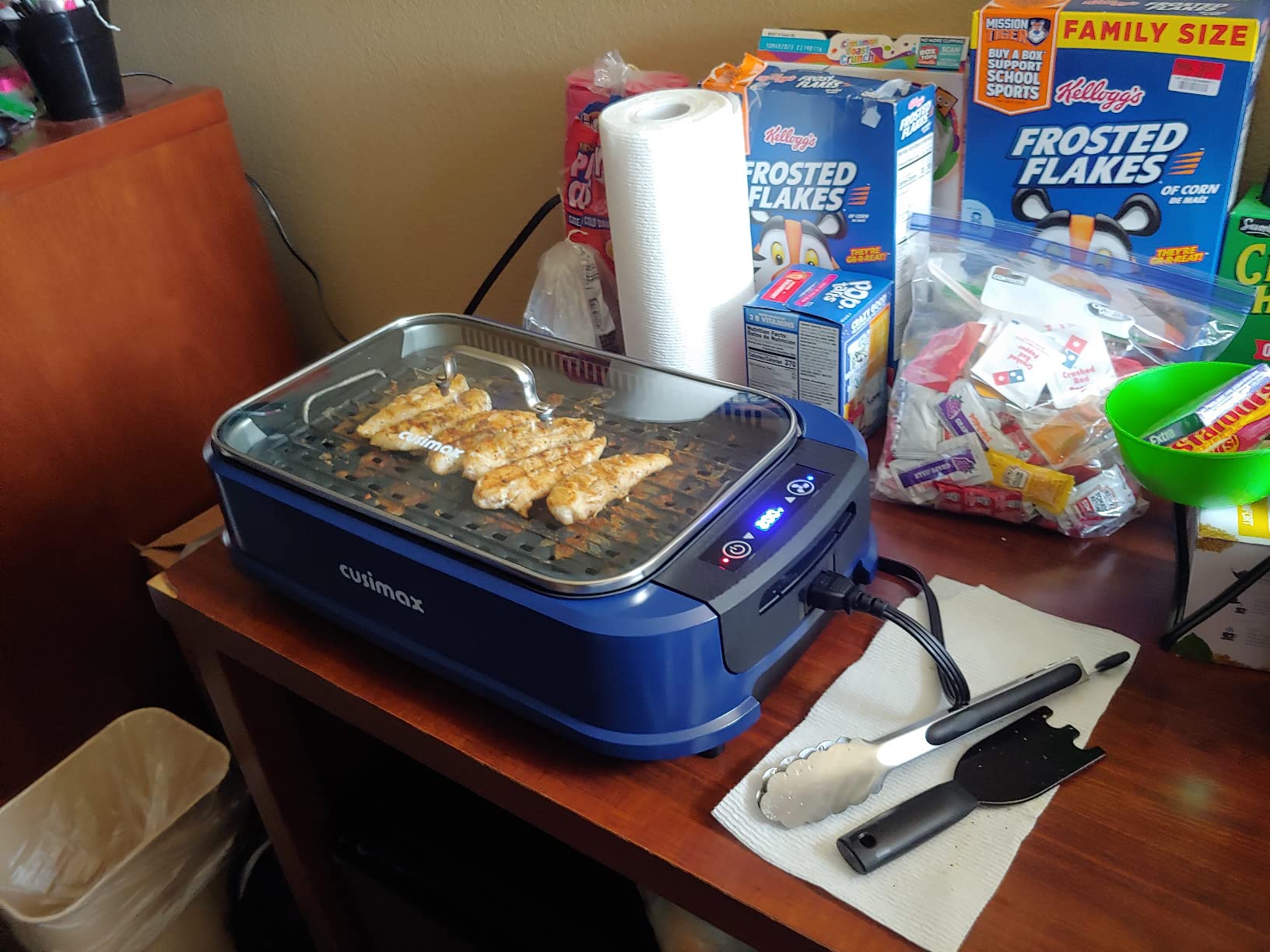 Indoor Grill CUSIMAX Electric Smokeless Grill Portable Korean BBQ, Blue customer photo 1