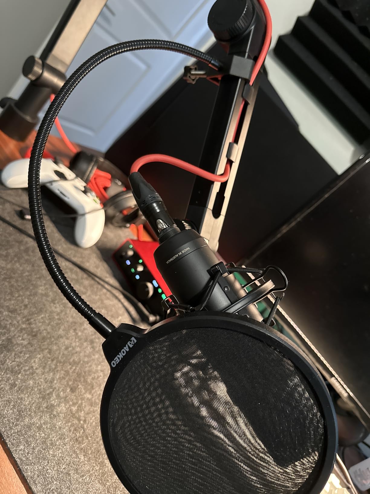 Universal Microphone Shock Mount, Mic Clip Holder for Diameter 47mm-53mm Mic Anti Vibration Adjustable High Isolation Shock Mount customer photo 2