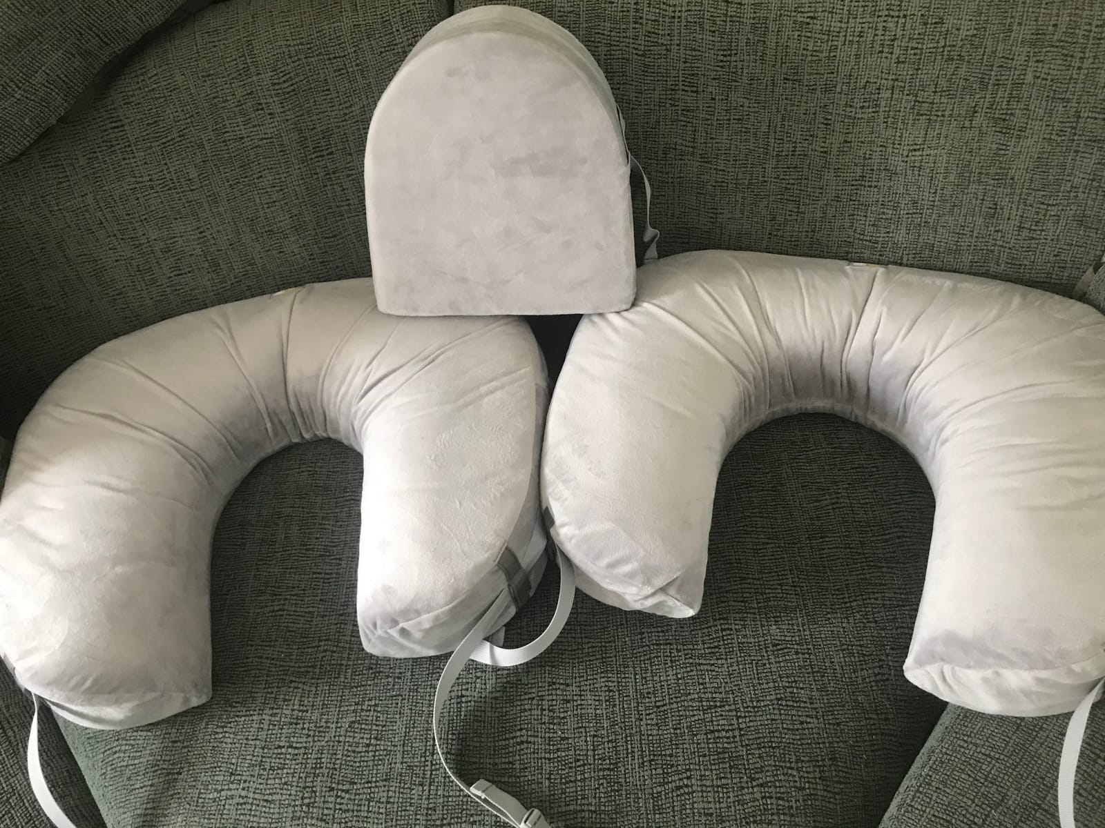 TwinGo Pillow for Twins – Tandem Breastfeeding & Bottle Feeding Nursing Pillow – Adjustable XS to Plus Size – Feeding Support for Parents of Twins (Neutral Color) customer photo 1