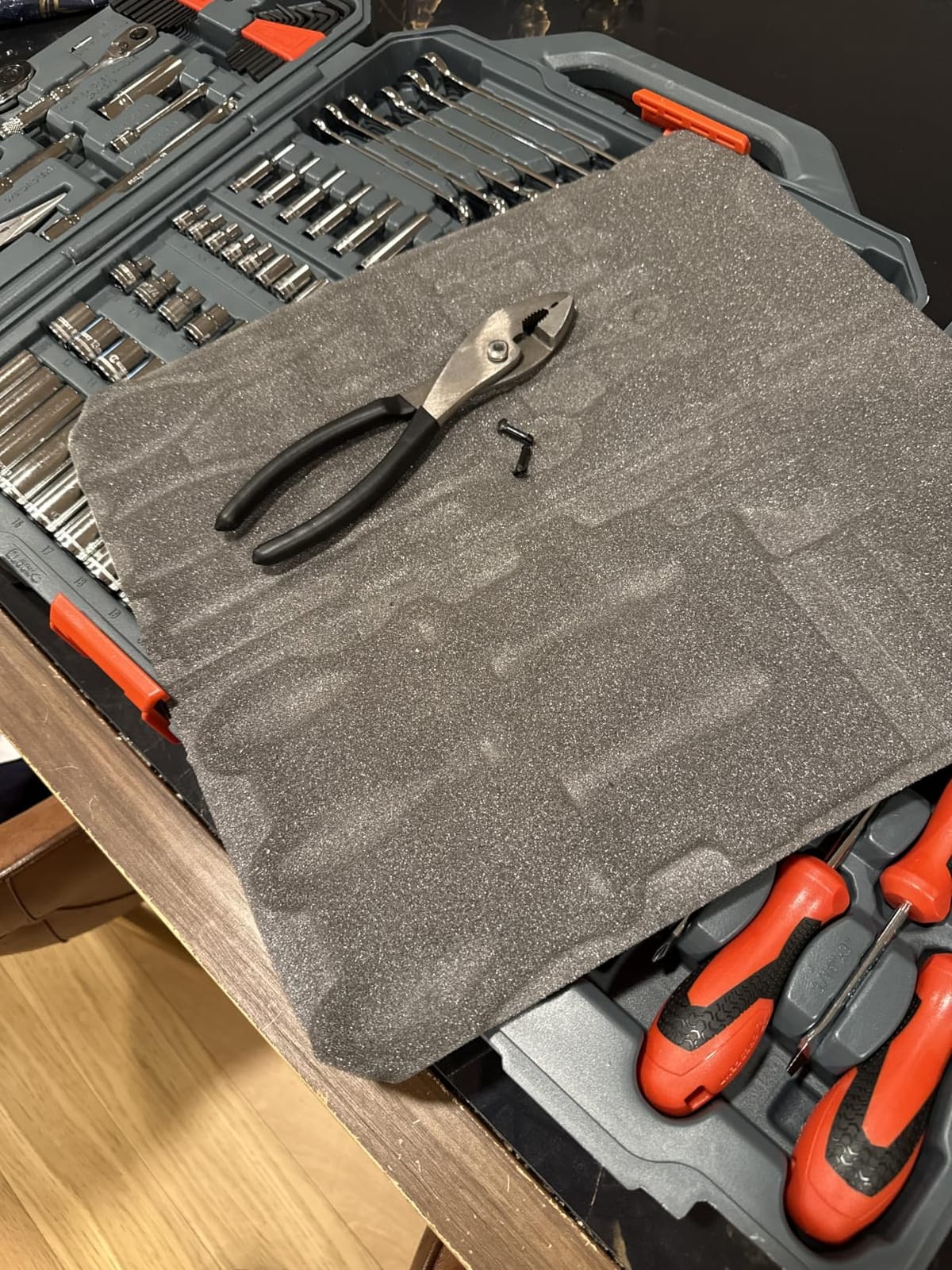 Crescent 180 Piece Professional Tool Set in Tool Storage Case - CTK180 customer photo 2