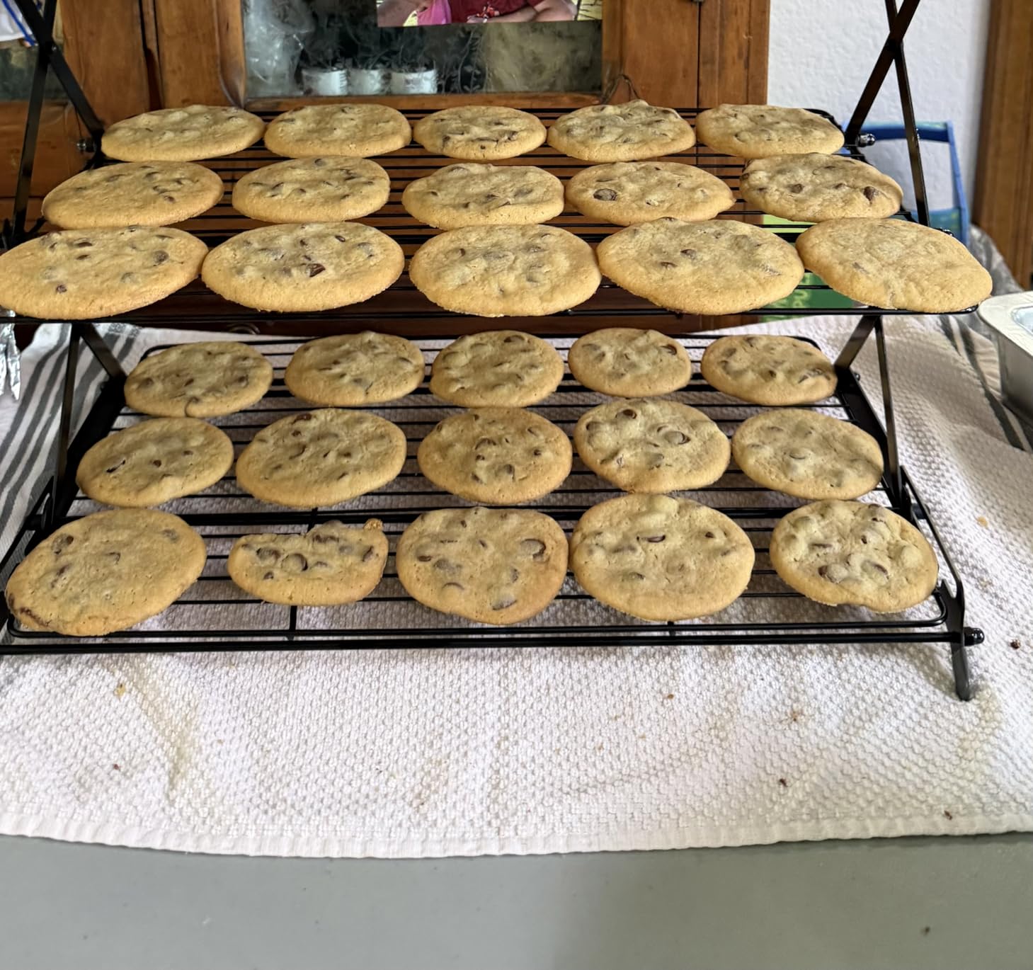 Geesta 2/3/4-Tier Upgraded Collapsible Cooling Rack with Adjustable 3 Setting Design Stackable Roasting Cooking Drying Wire Cooling Rack for Cookies Baking Gifts for Women customer photo 2