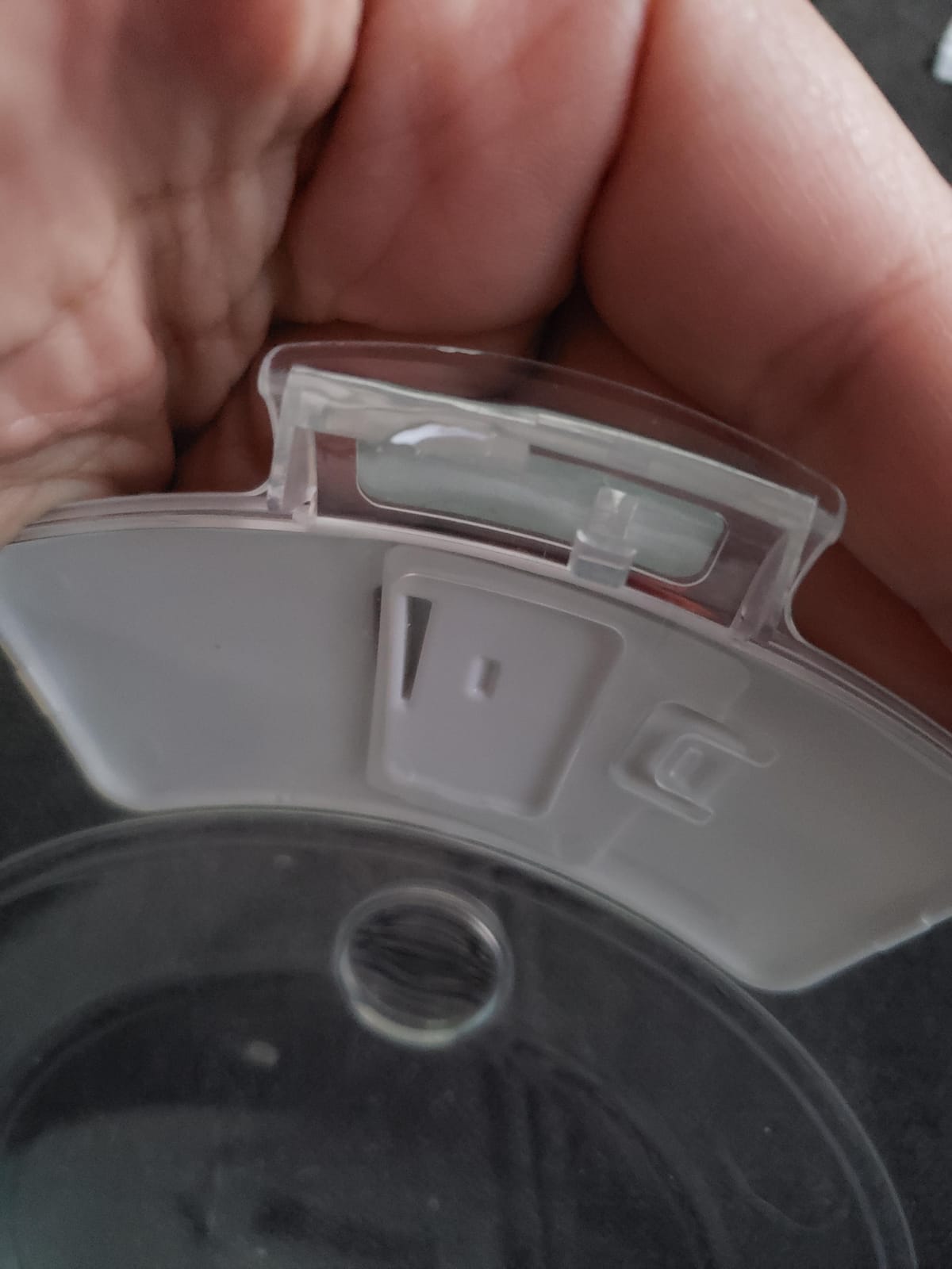LiveFine Automatic Pill Dispenser for Elderly, 28-Day Supply, Locking Lid customer photo 1