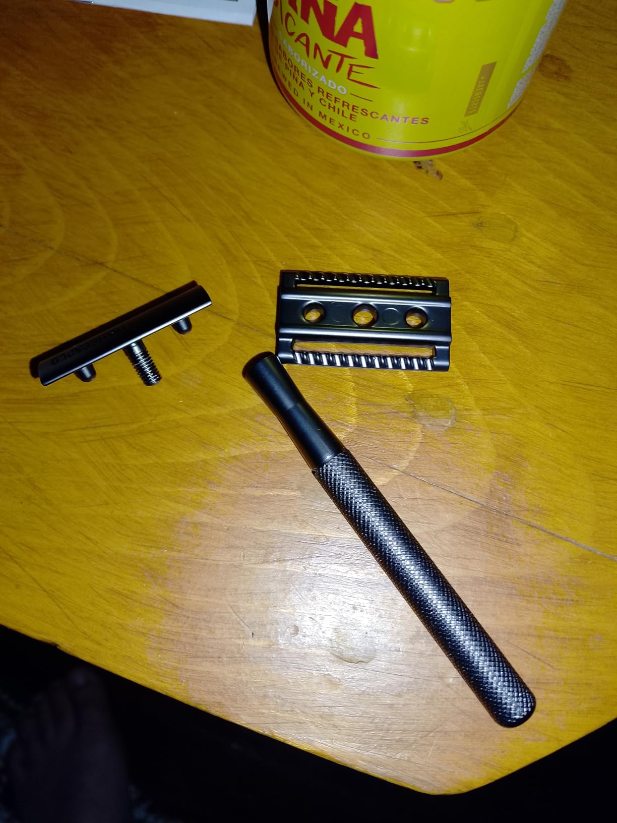 MANSCAPED® The Plow® 2.0 Premium Single Blade Double-Edged Safety Face Razor for Men customer photo 2