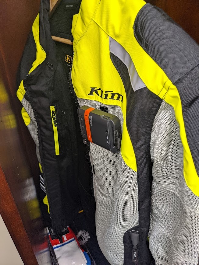 Spot Gen 4 Satellite GPS Messenger customer photo 2