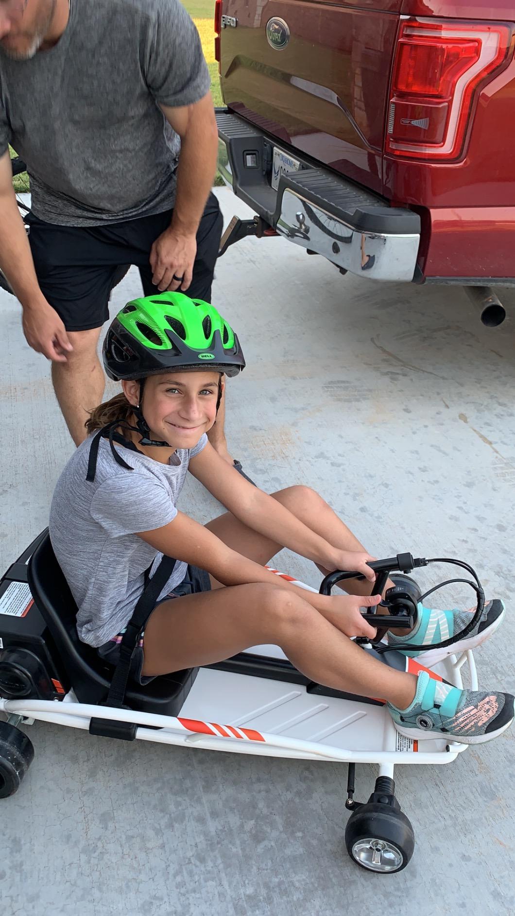 Razor Ground Force One - Electric Go-Kart for Ages 8+, Up to 12 MPH, Up to 40 Minutes of Continuous Use, Variable Speed Throttle, 24V Rechargeable Battery customer photo 1