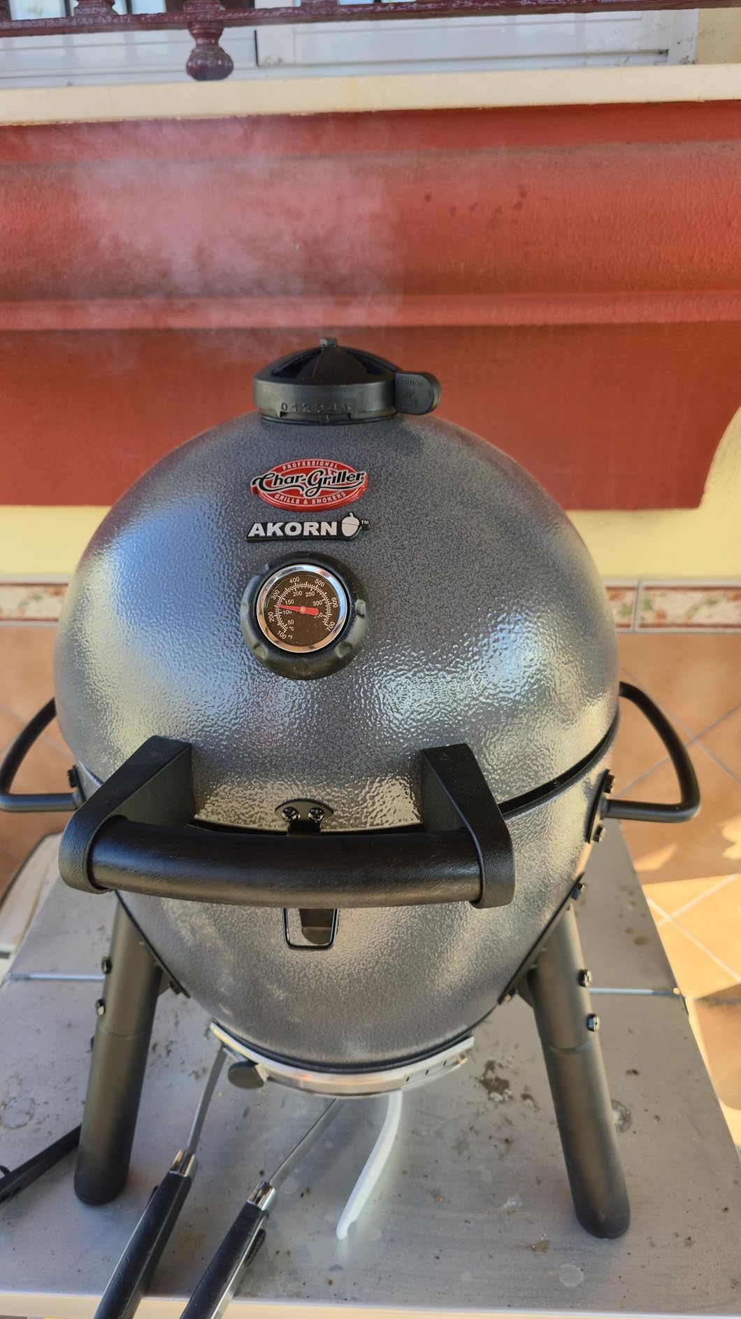 Char-Griller AKORN Jr. Portable Kamado Charcoal Grill and Smoker with Cast Iron Grates and Locking Lid with 155 Cooking Square Inches in Ash, Model E86714 customer photo 1