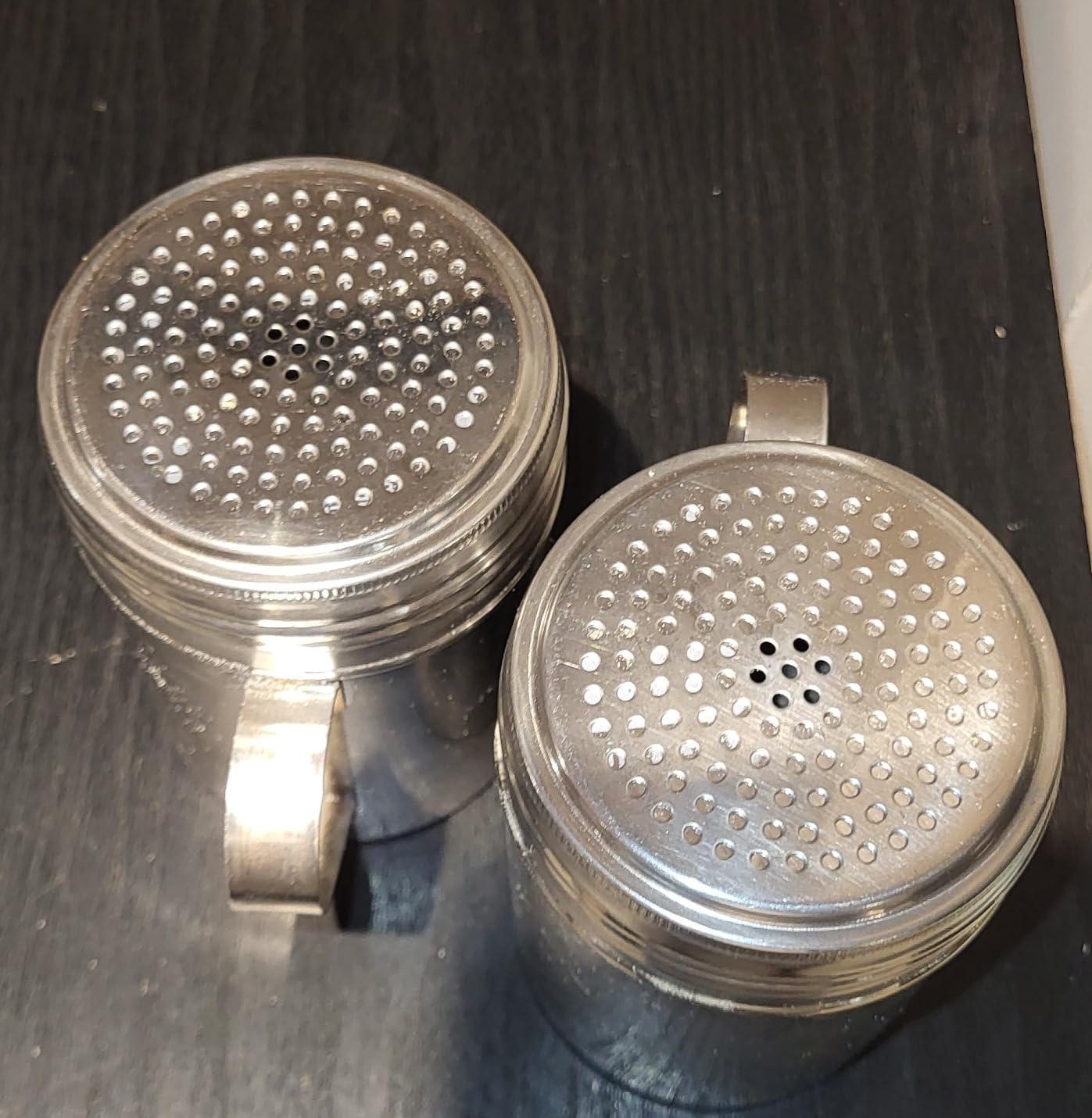 Stainless Steel Dredge Shaker Ideal For Salt, Spice, Sugar, Flour (1, 10 oz) customer photo 1