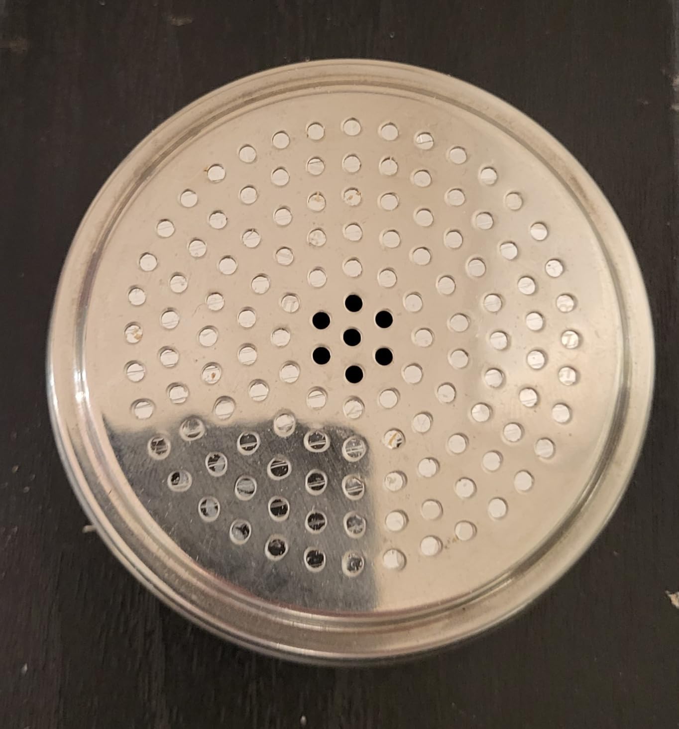 Stainless Steel Dredge Shaker Ideal For Salt, Spice, Sugar, Flour (1, 10 oz) customer photo 2