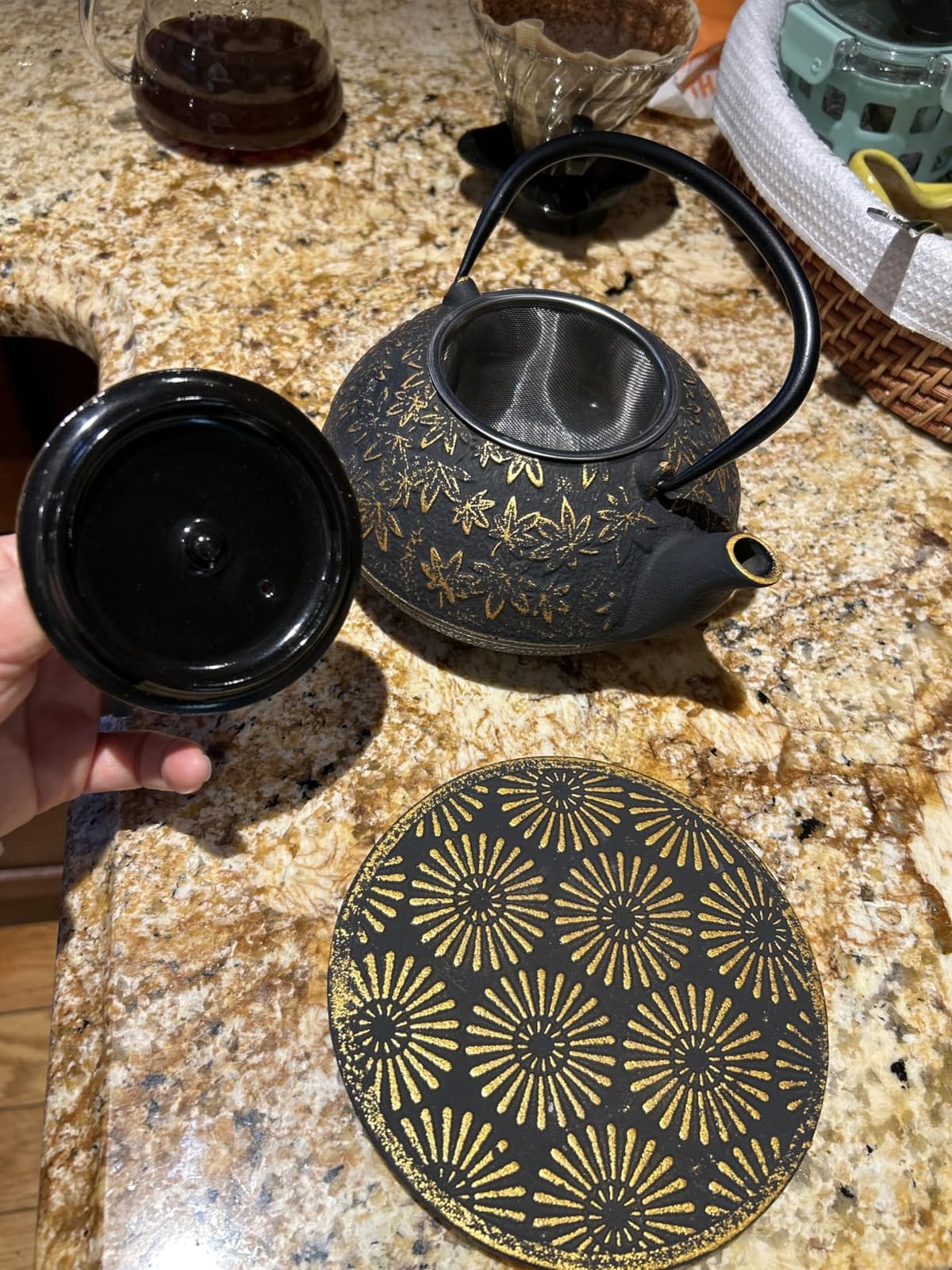 40 Oz Blue Maple Leaf Cast Iron Teapot, Enamel Interior, Infuser & Trivet customer photo 1