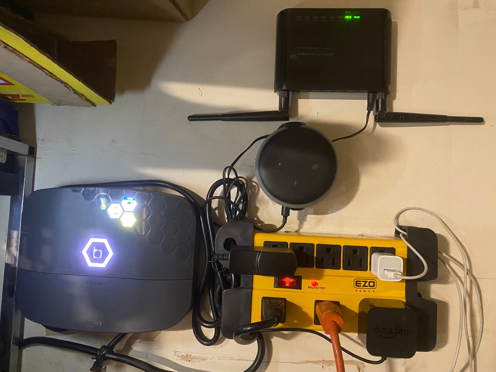 Orbit B-hyve XR Smart Sprinkler Timer - 8-Zone - WiFi-Enabled Indoor/Outdoor Irrigation Controller - App Control - Weatherproof Watering System - Multi Zone - Custom Programs - 57985 customer photo 1