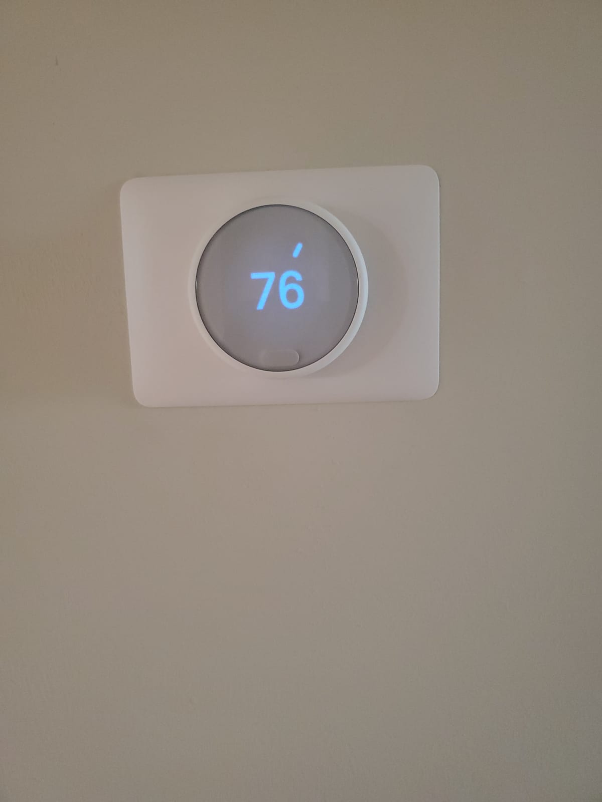 Google Nest Thermostat E - Smart Thermostat + Google Nest Temperature Sensor Bundle - White customer photo 2