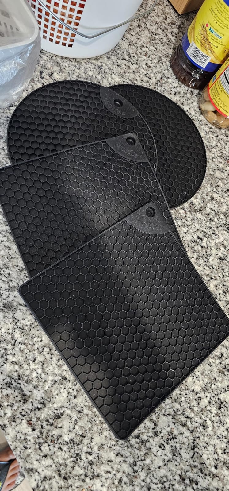 Walfos Silicone Trivet Mats - 4 Heat Resistant Pot Holders, Multipurpose Non-Slip Hot Pads customer photo 2
