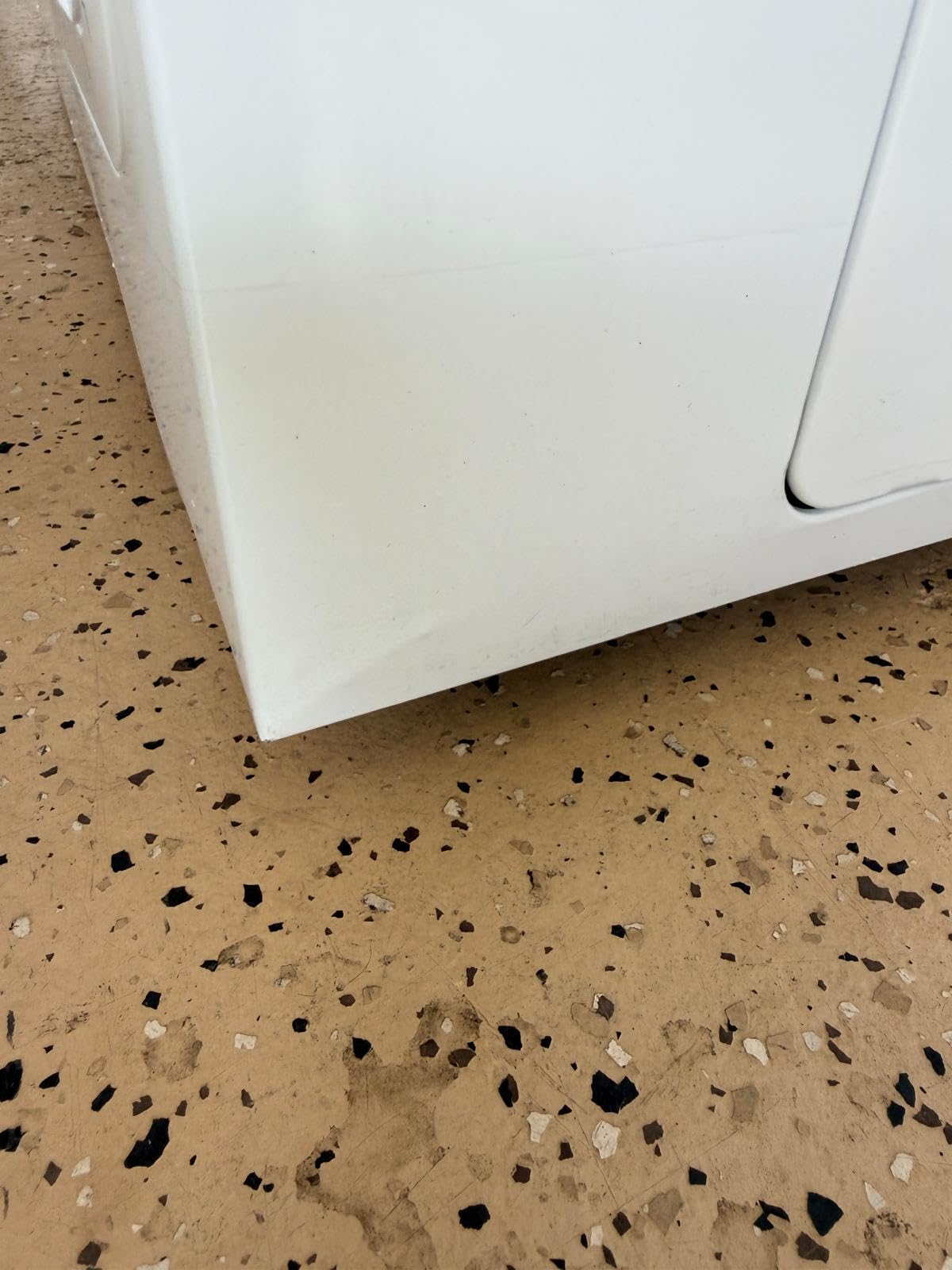 Commercial Cool Upright Freezer, Stand Up Freezer 5 Cu Ft with Reversible Door, White customer photo 1