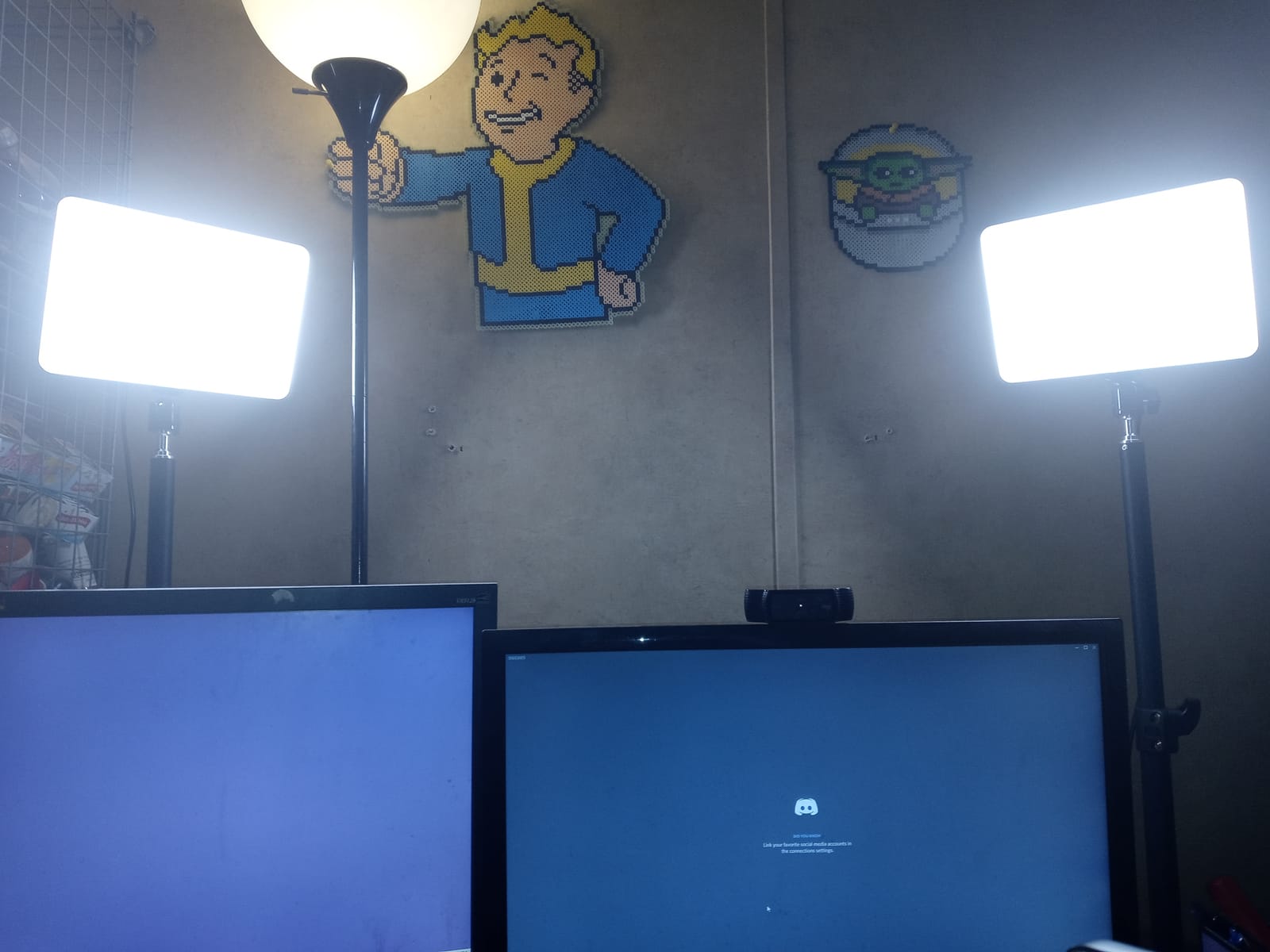 LED Desk Bi-Color Video Light, Key Light with C-Clamp Stand customer photo 2