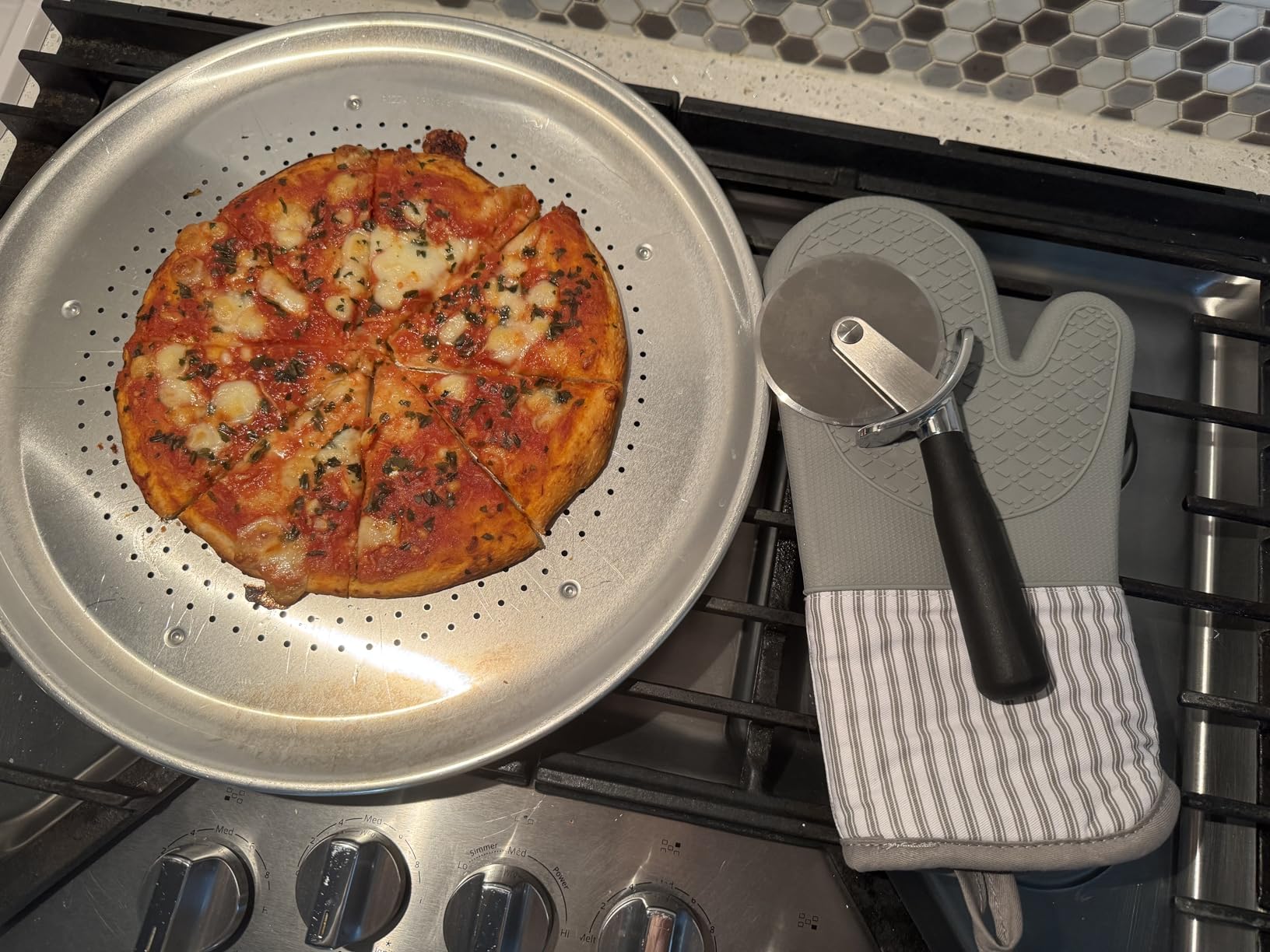 GORILLA GRIP Patented Stainless Steel Large Pizza Cutter Wheel, Black customer photo 2