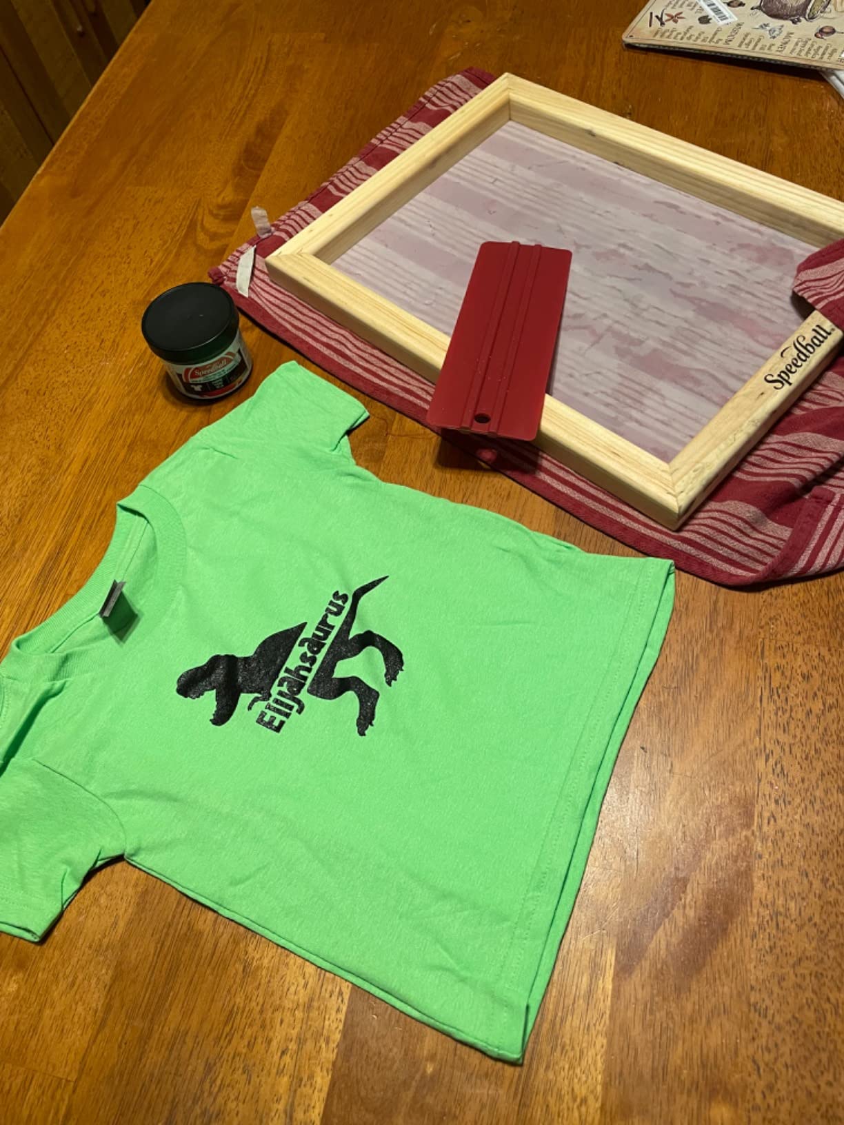 Speedball Beginner Screen Printing Craft Vinyl Kit, Use with Cutting Machine to Easily Print Custom T-Shirts and Home Decor customer photo 2